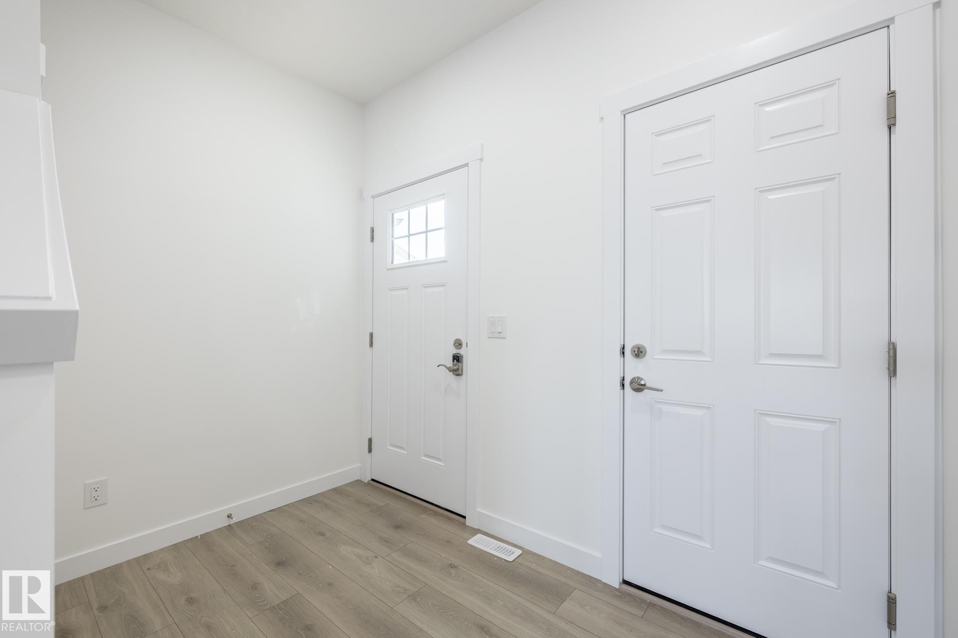 Photo 2 at 8639 97 Avenue, Morinville