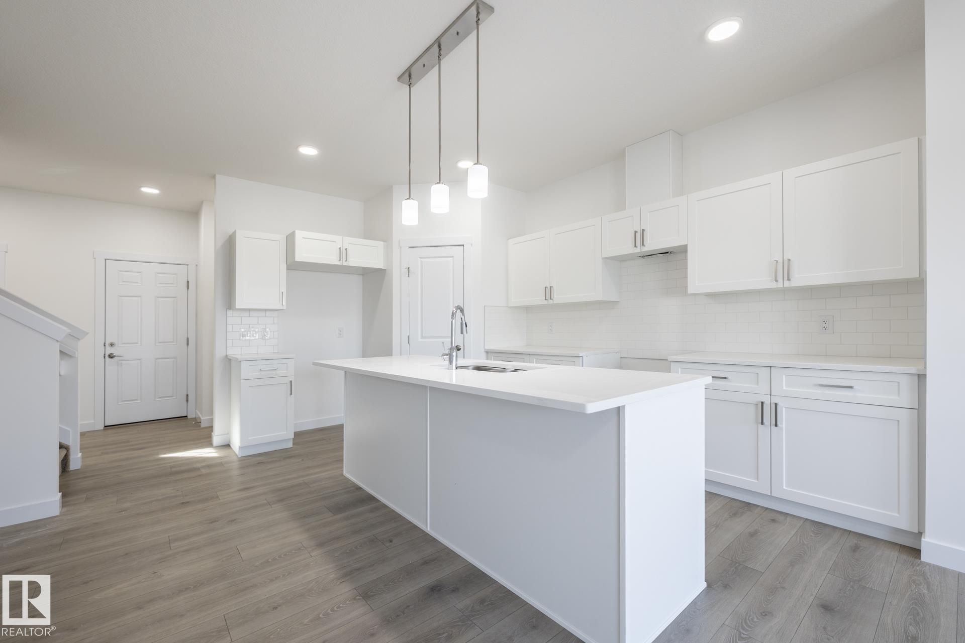 Photo 9 at 8639 97 Avenue, Morinville