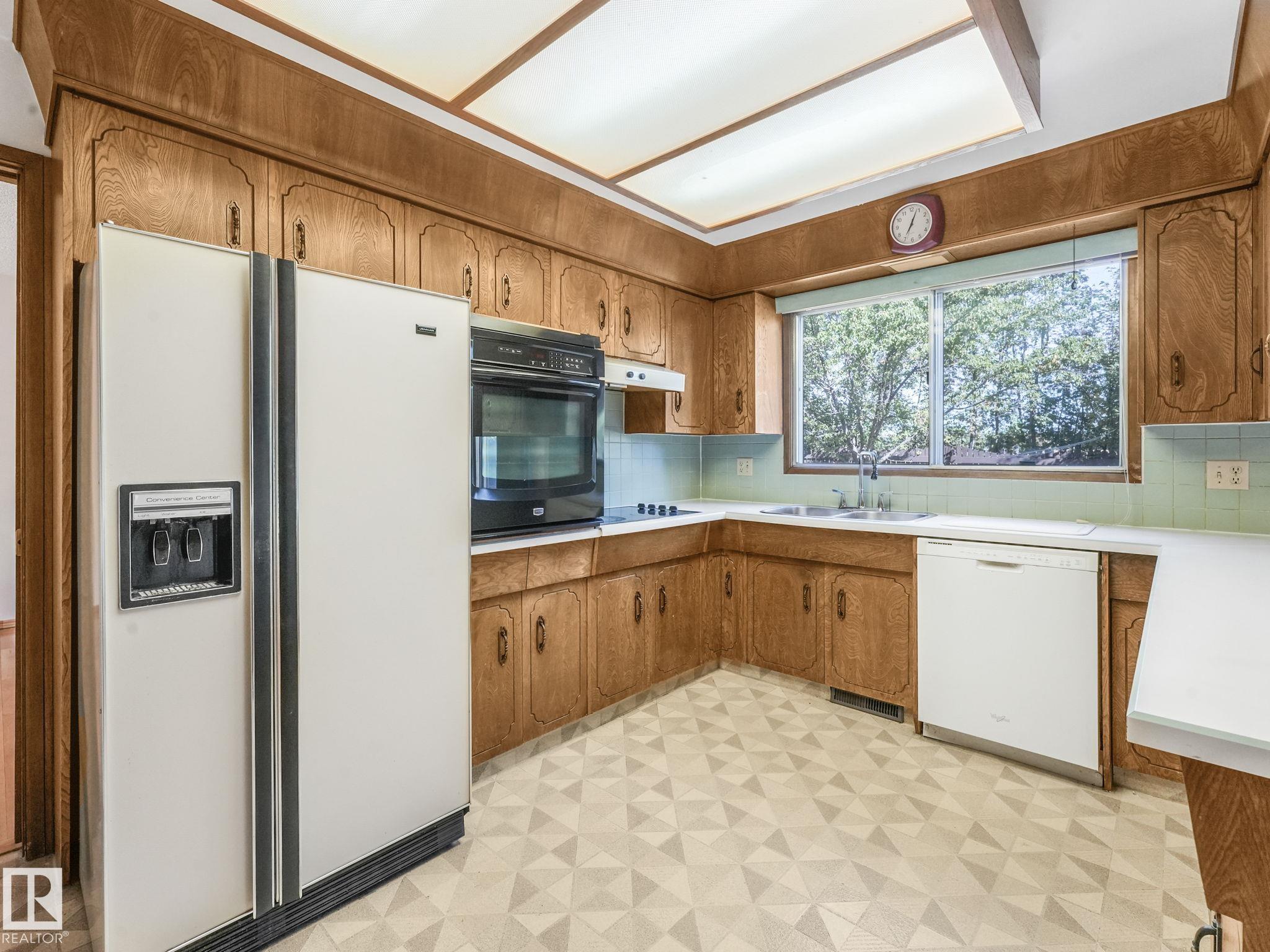 Photo 11 at 3213 111a Street NW, Sweet Grass, Edmonton