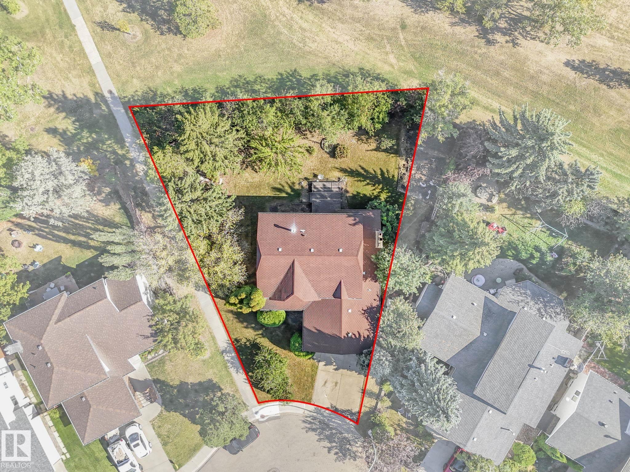 Photo 3 at 3213 111a Street NW, Sweet Grass, Edmonton