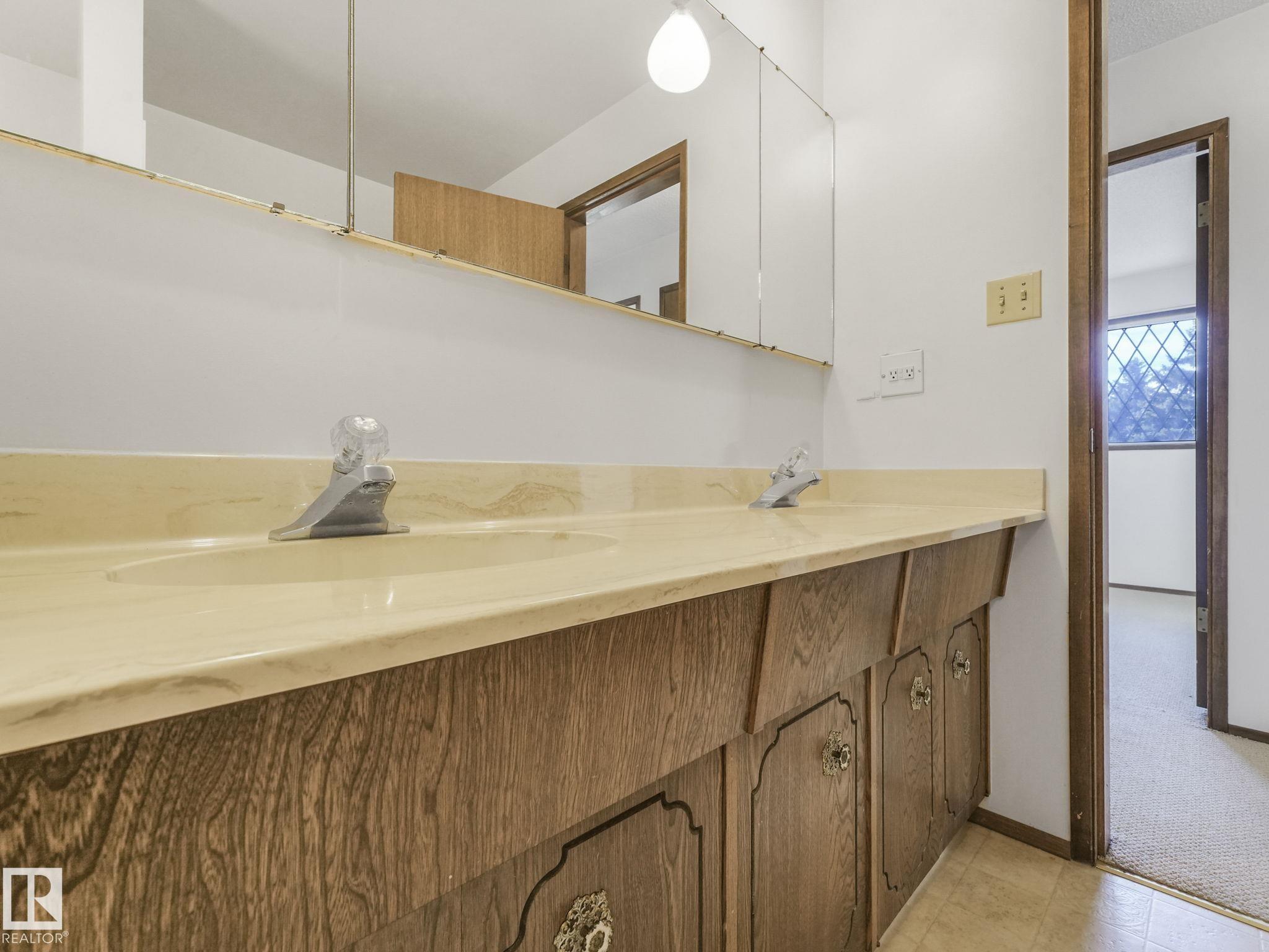 Photo 29 at 3213 111a Street NW, Sweet Grass, Edmonton