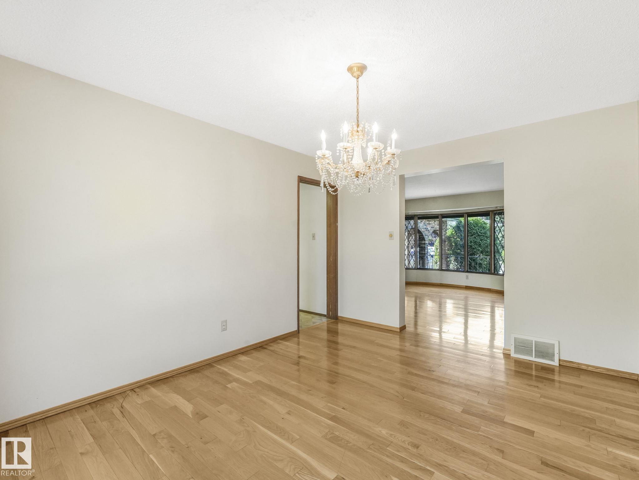Photo 9 at 3213 111a Street NW, Sweet Grass, Edmonton
