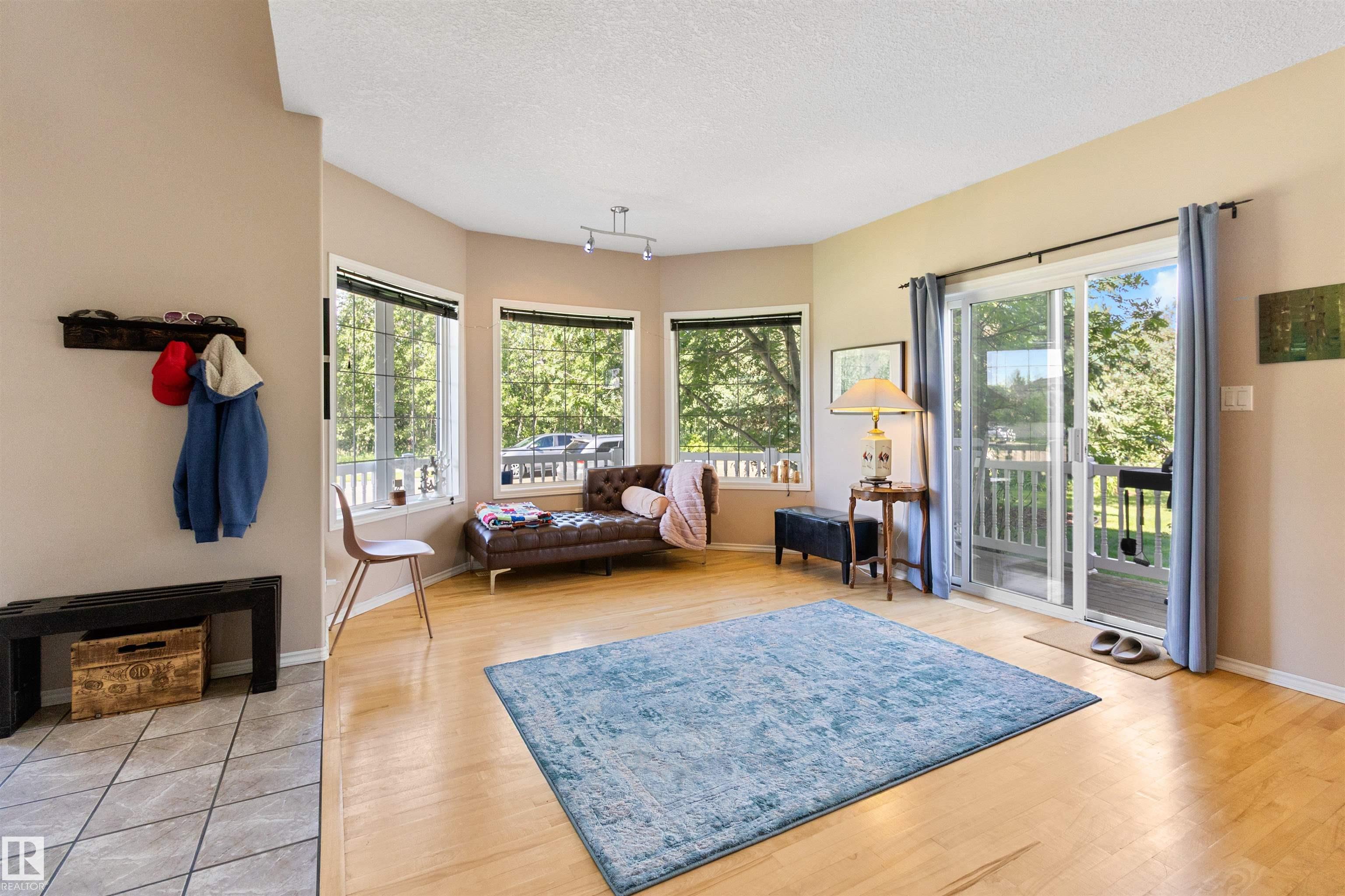 Photo 11 at 133 Kulawy Drive NW, Kiniski Gardens, Edmonton