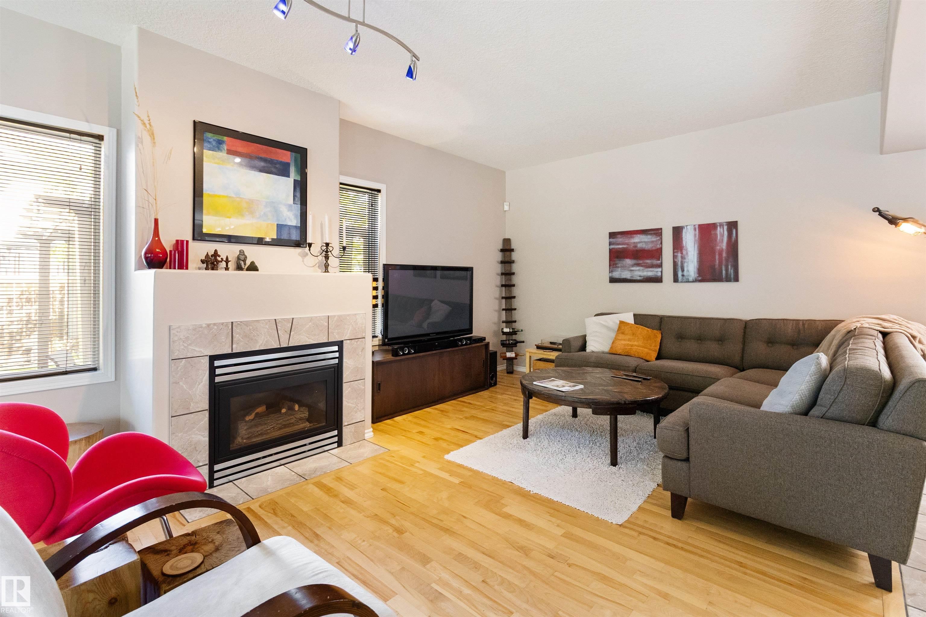 Photo 12 at 133 Kulawy Drive NW, Kiniski Gardens, Edmonton