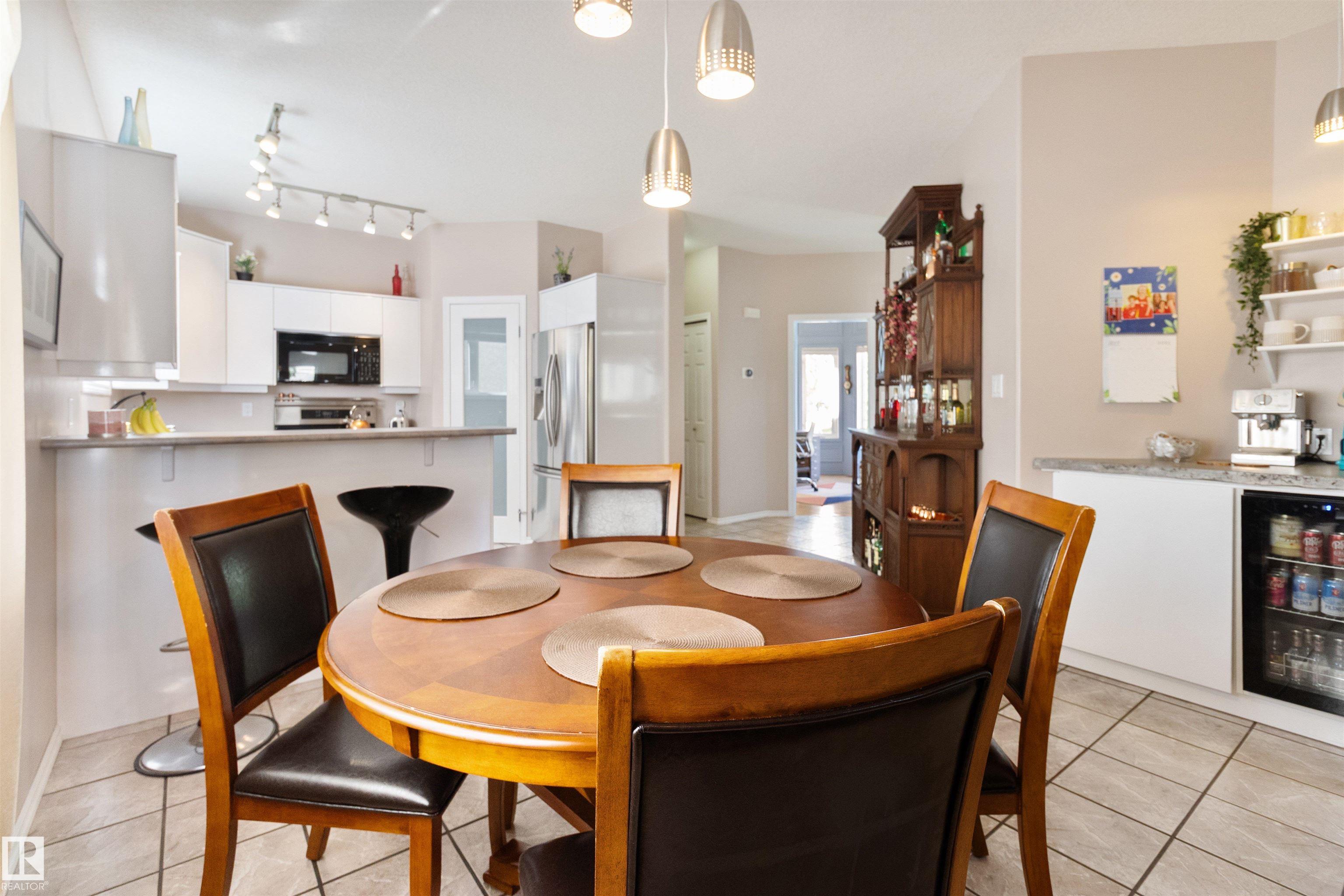Photo 17 at 133 Kulawy Drive NW, Kiniski Gardens, Edmonton
