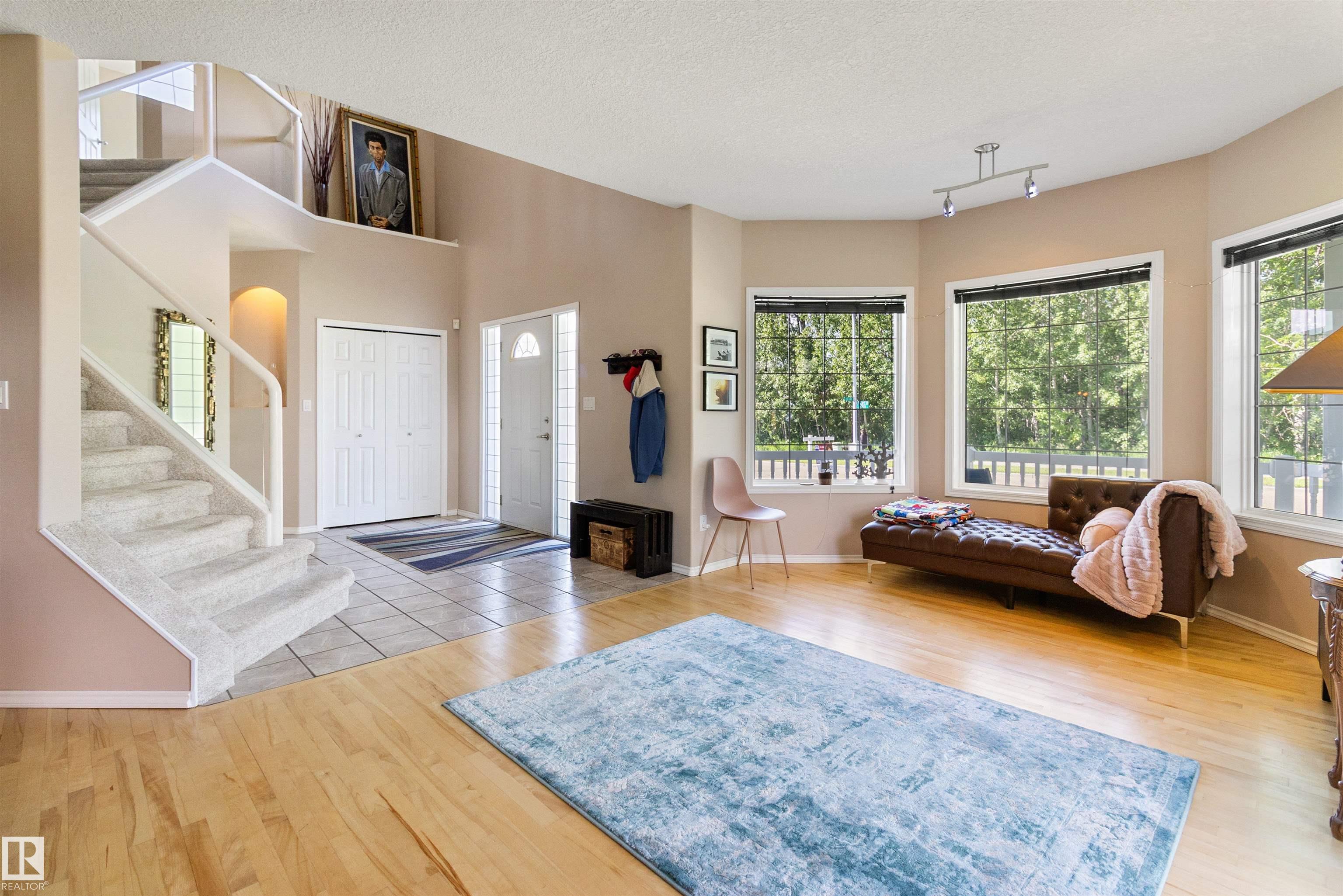Photo 10 at 133 Kulawy Drive NW, Kiniski Gardens, Edmonton