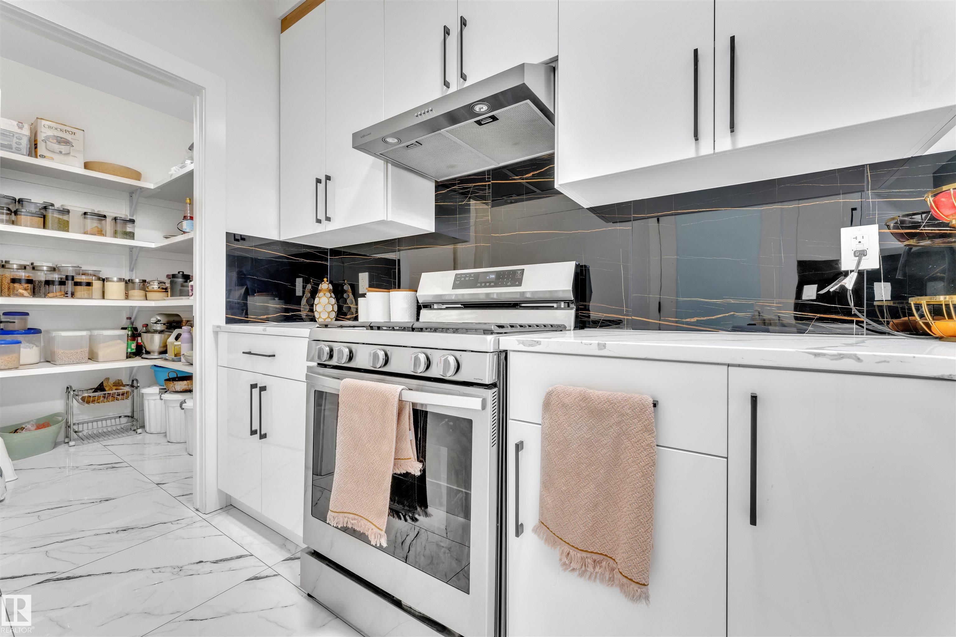 Photo 16 at 1809 18a Avenue NW, Laurel, Edmonton