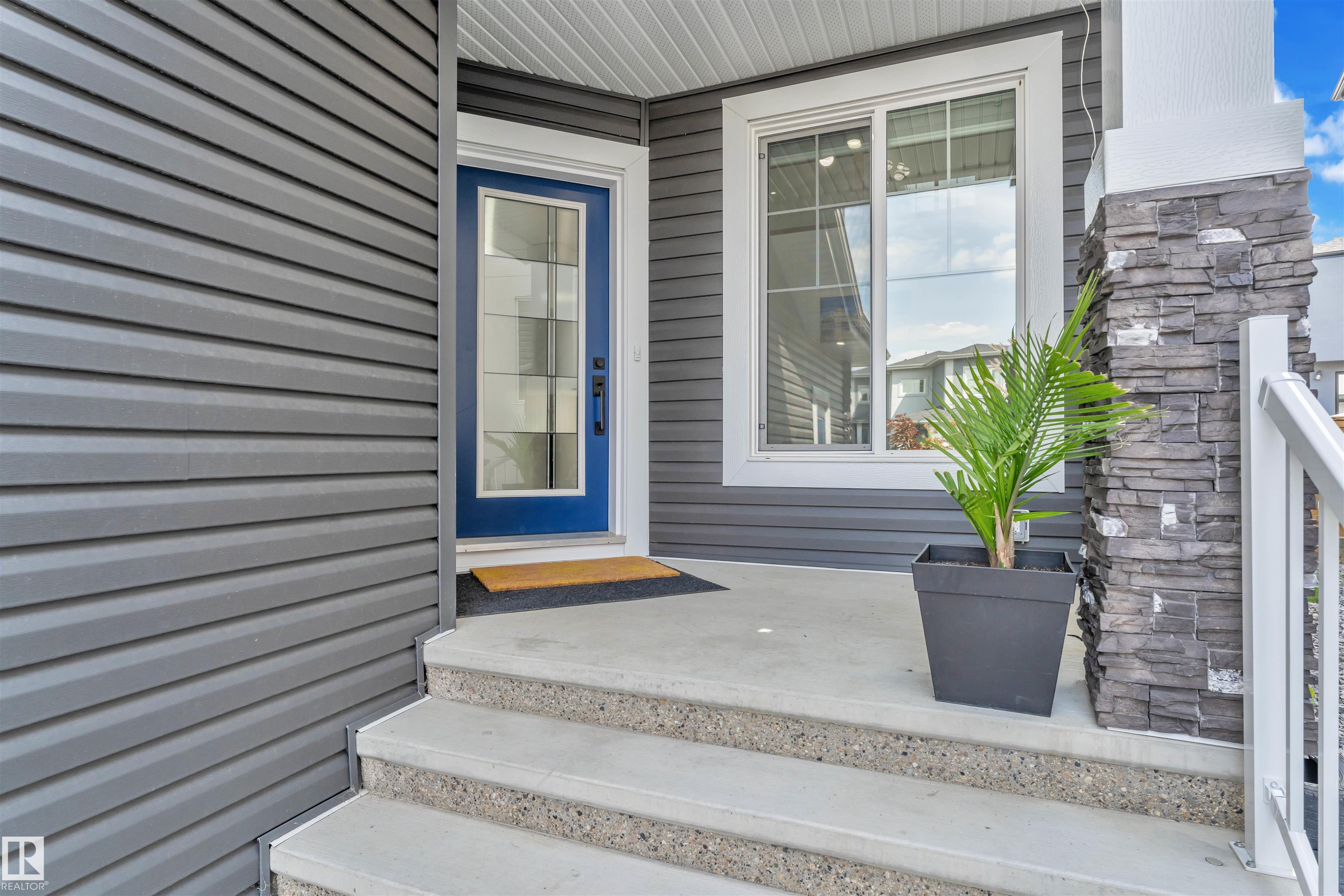 Photo 5 at 1809 18a Avenue NW, Laurel, Edmonton