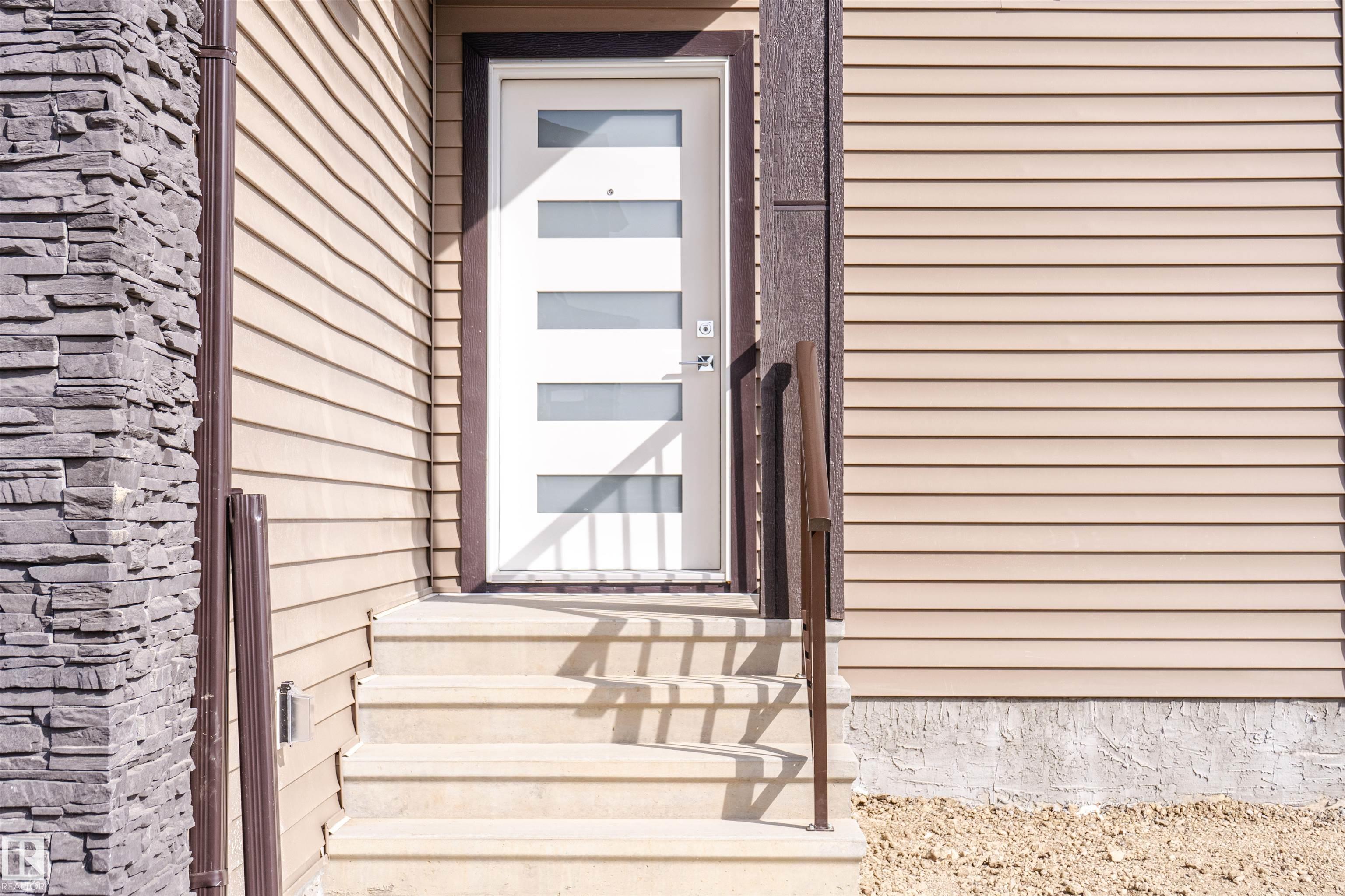 Photo 3 at 24 Norwyck Way, Fenwyck, Spruce Grove
