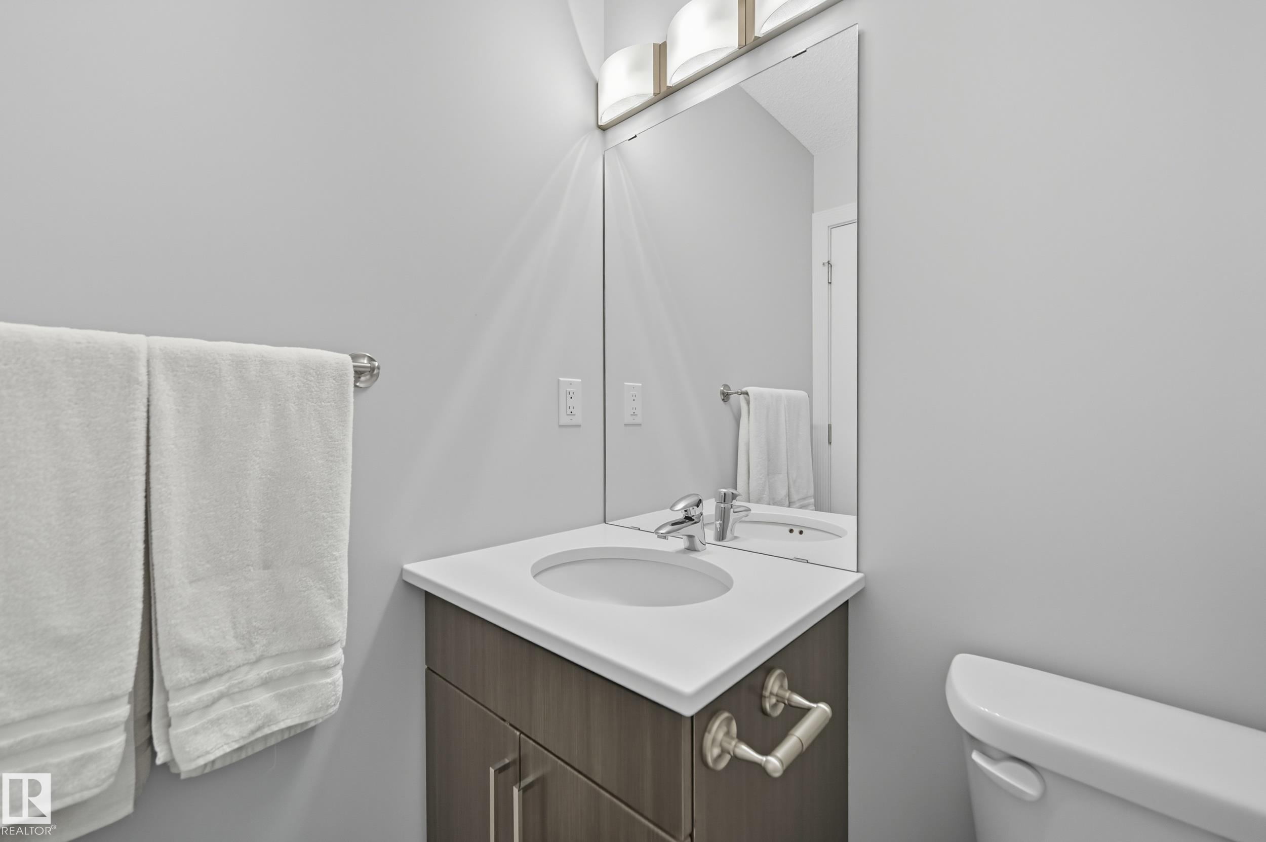 Photo 10 at 10615 98 Street, Morinville