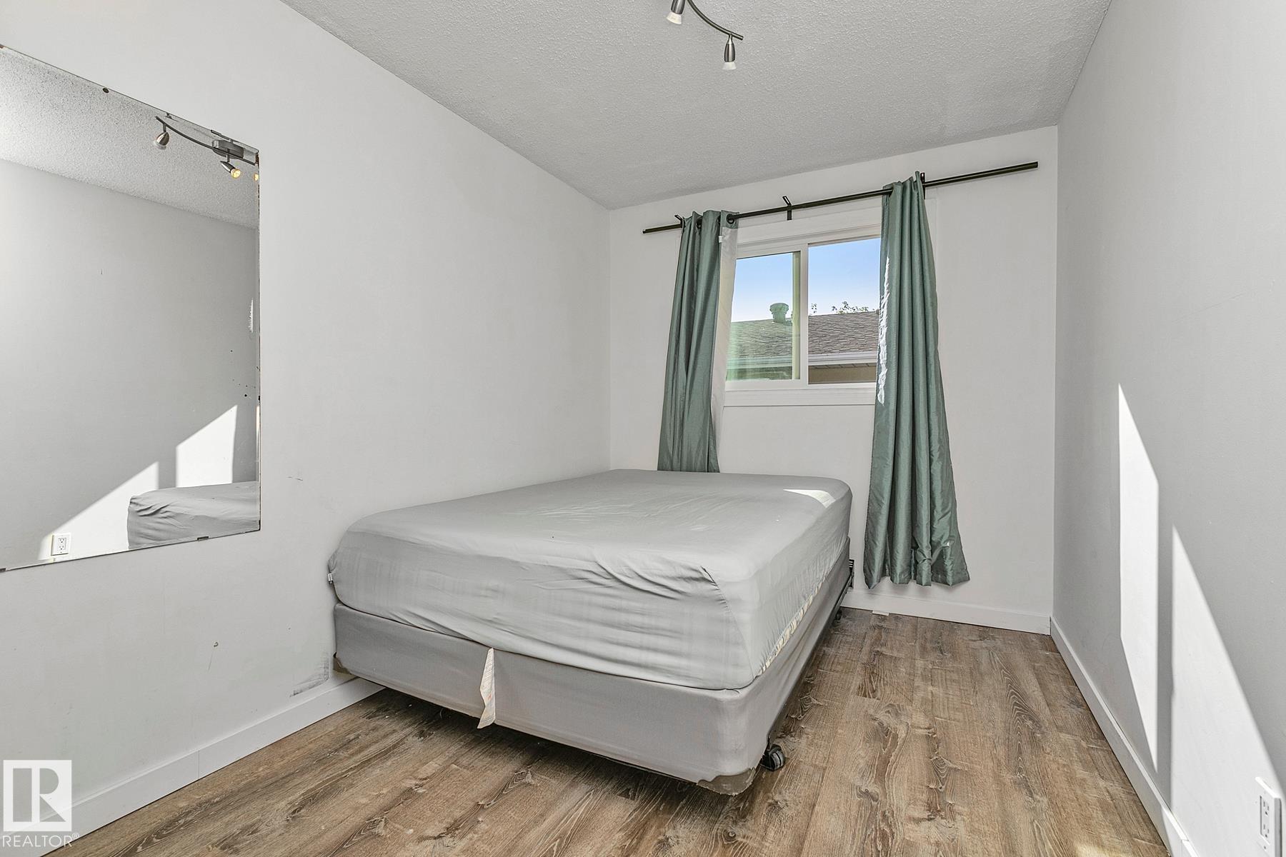 Photo 18 at 3 Wilson Crescent, Westboro, Sherwood Park