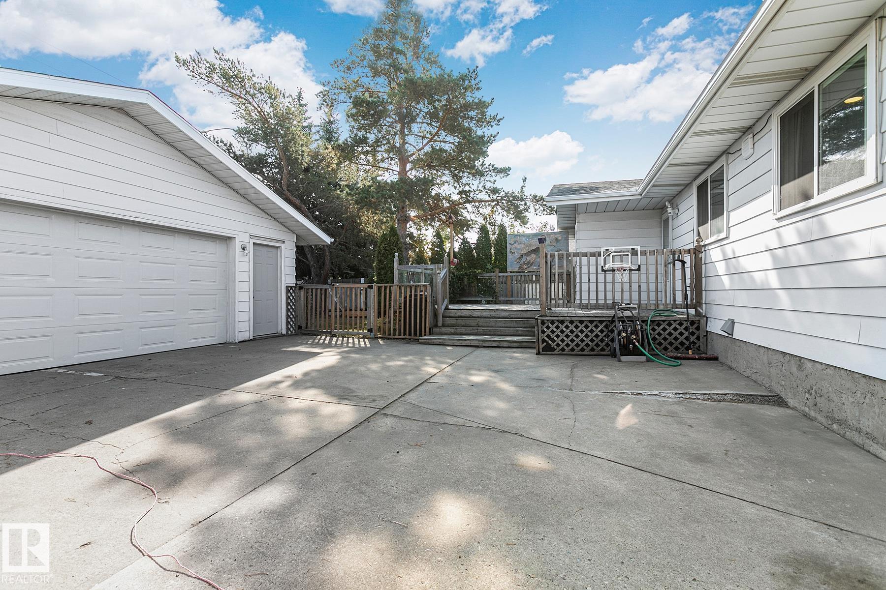 Photo 43 at 3 Wilson Crescent, Westboro, Sherwood Park