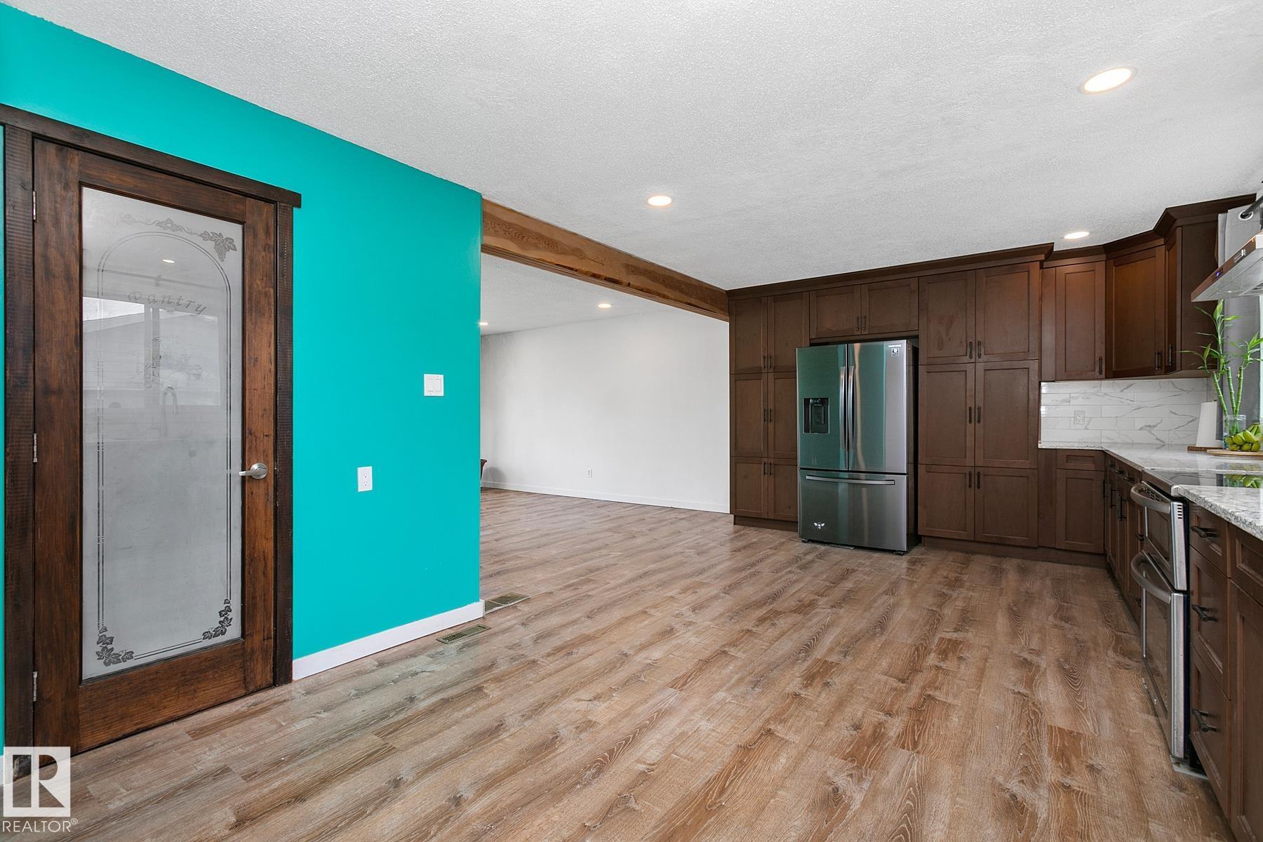 Photo 10 at 3 Wilson Crescent, Westboro, Sherwood Park