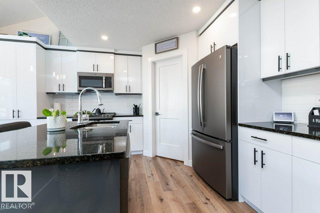 Photo 13 at 98 Rue Monette, Montalet, Beaumont