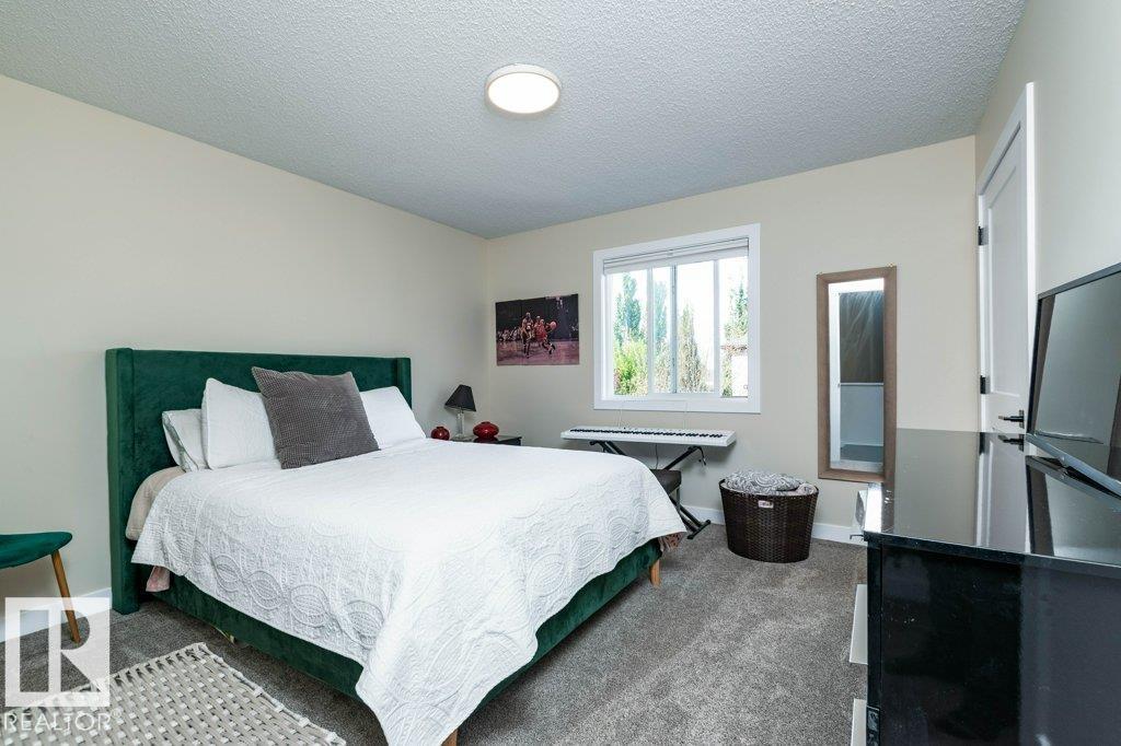 Photo 21 at 98 Rue Monette, Montalet, Beaumont