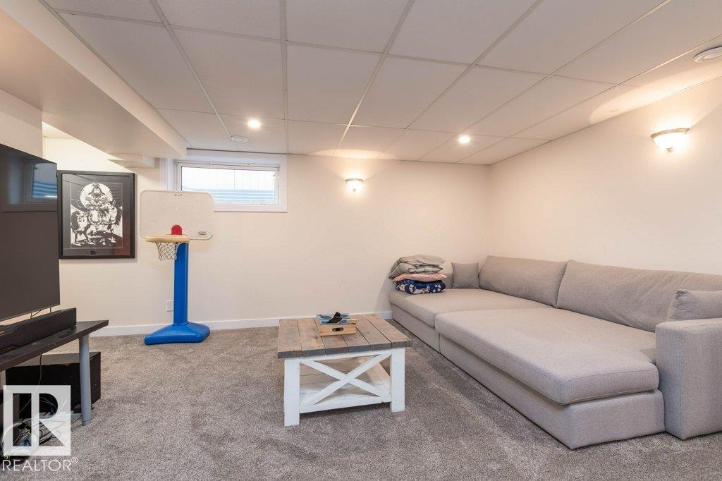 Photo 30 at 98 Rue Monette, Montalet, Beaumont
