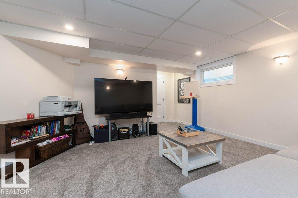 Photo 31 at 98 Rue Monette, Montalet, Beaumont
