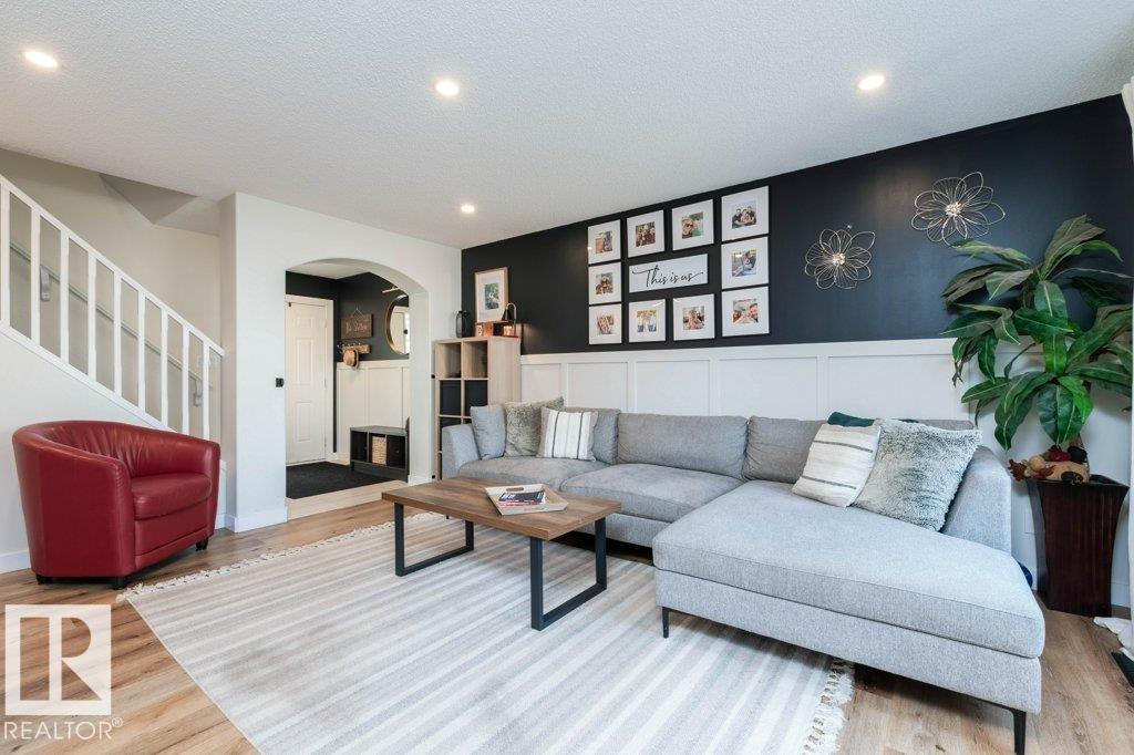 Photo 5 at 98 Rue Monette, Montalet, Beaumont