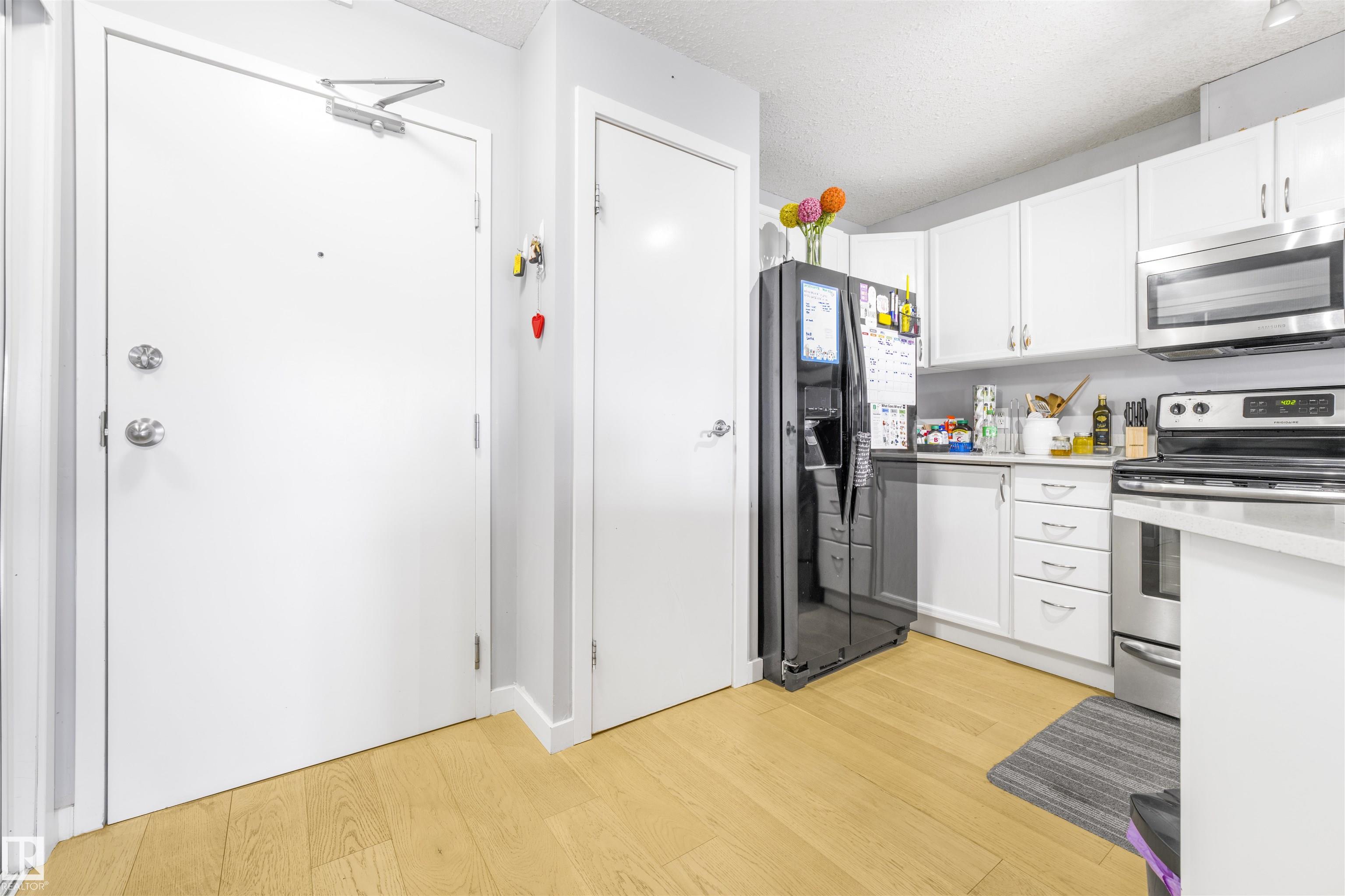 Photo 4 at #213 4312 139 Avenue NW, Clareview Town Centre, Edmonton