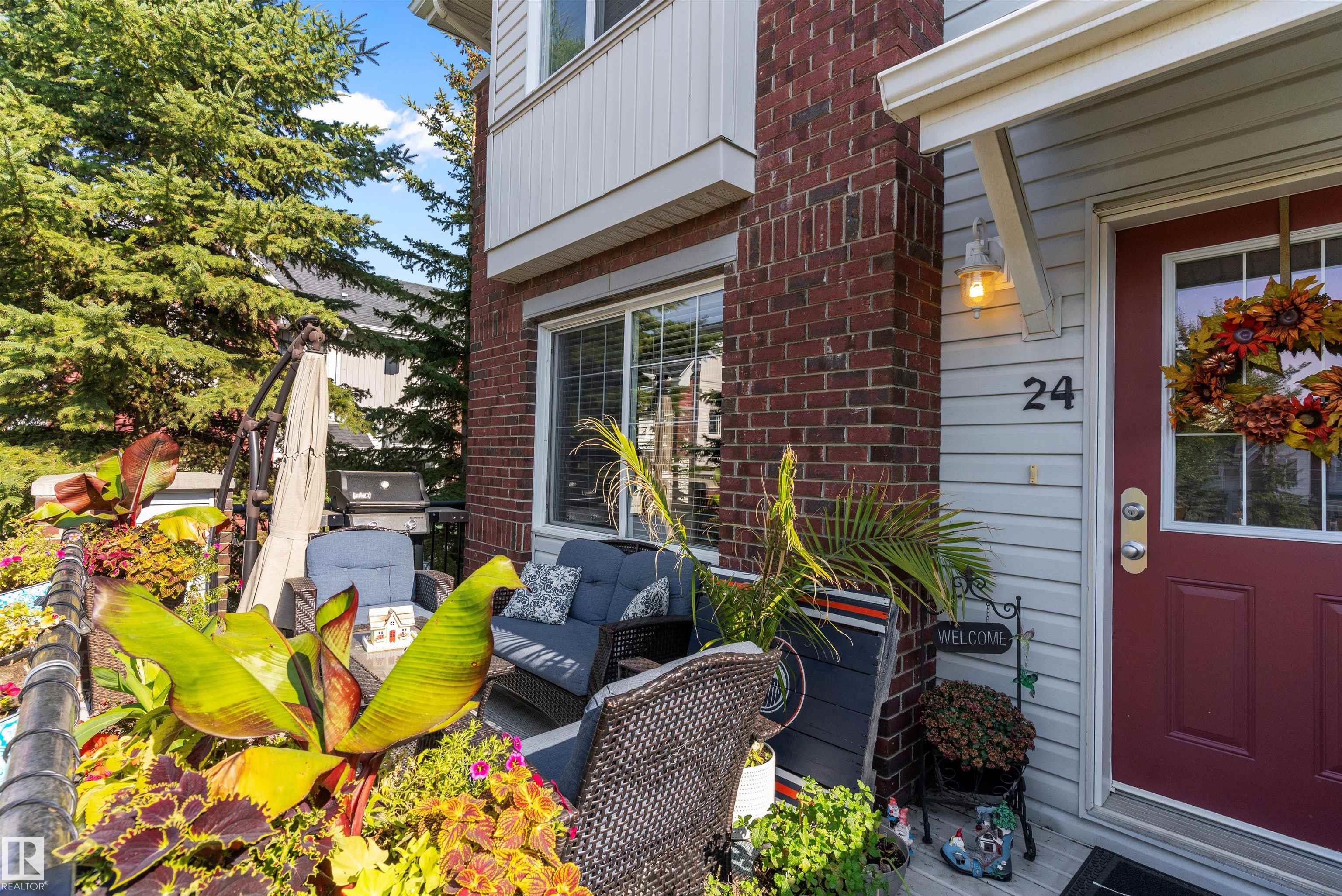 Photo 3 at 24 - 2336 Aspen Trail NW, Emerald Hills, Sherwood Park