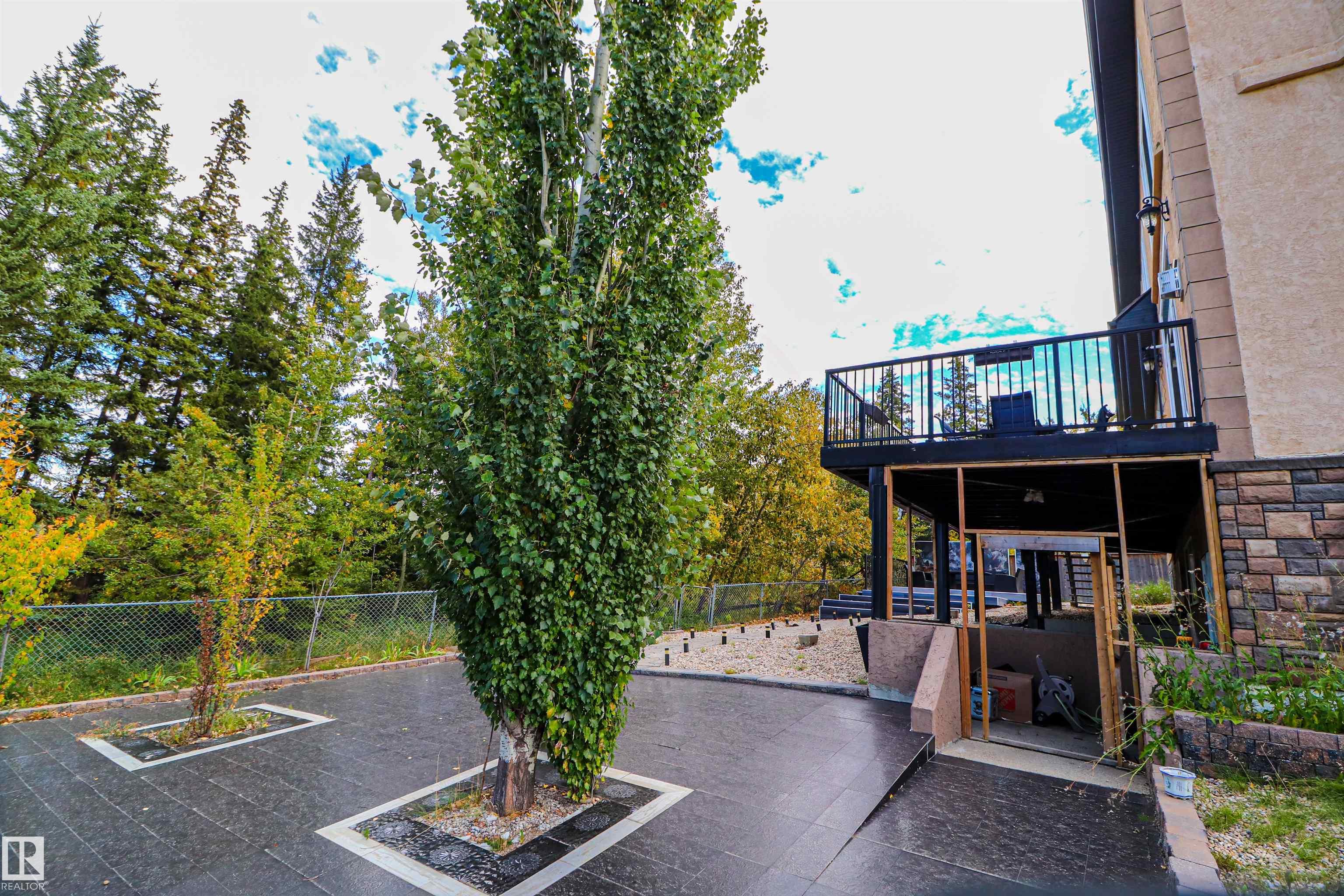 Photo 7 at 47 Blackburn Drive SW, Blackburne, Edmonton
