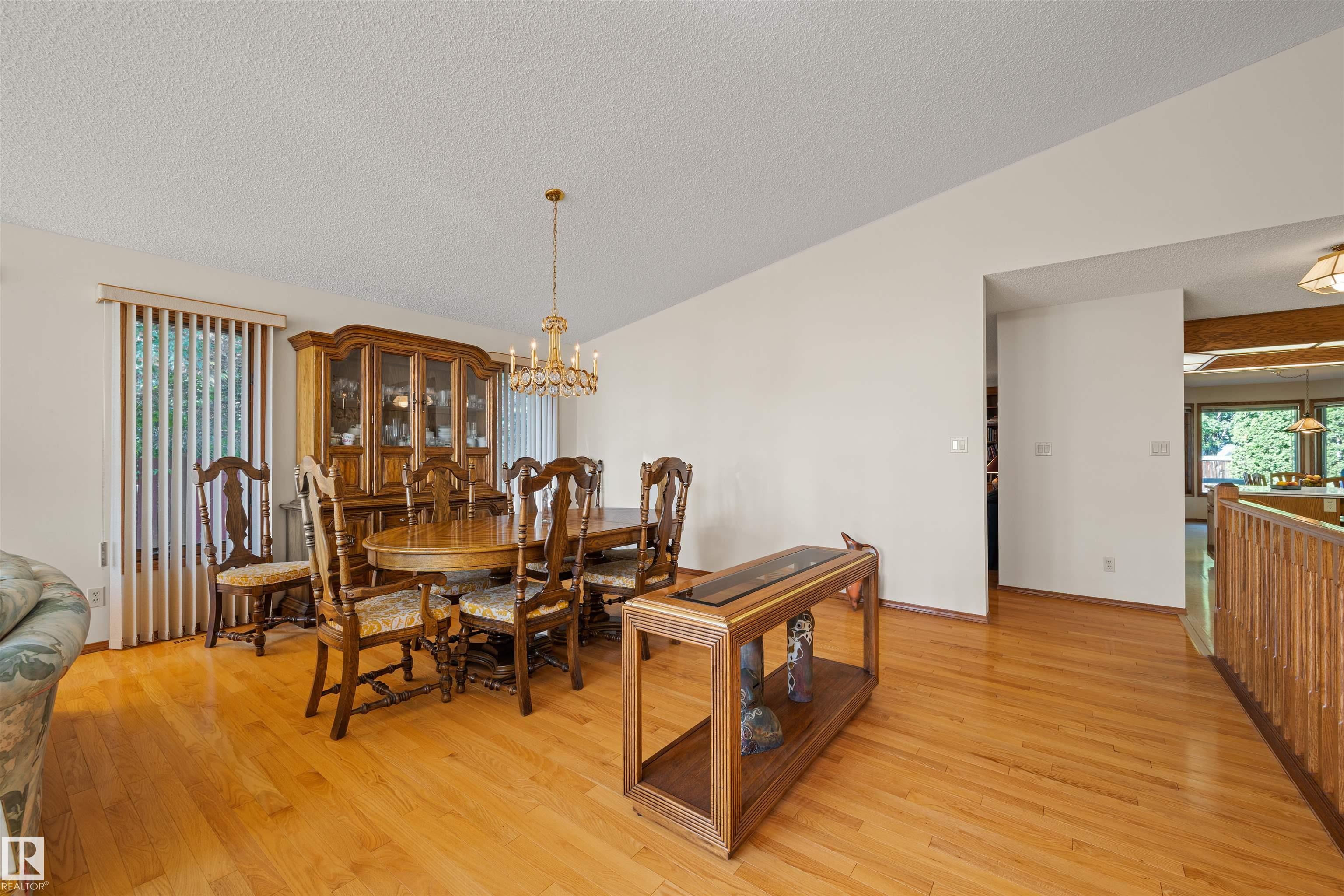 Photo 11 at 12412 28 Avenue NW, Blue Quill Estates, Edmonton
