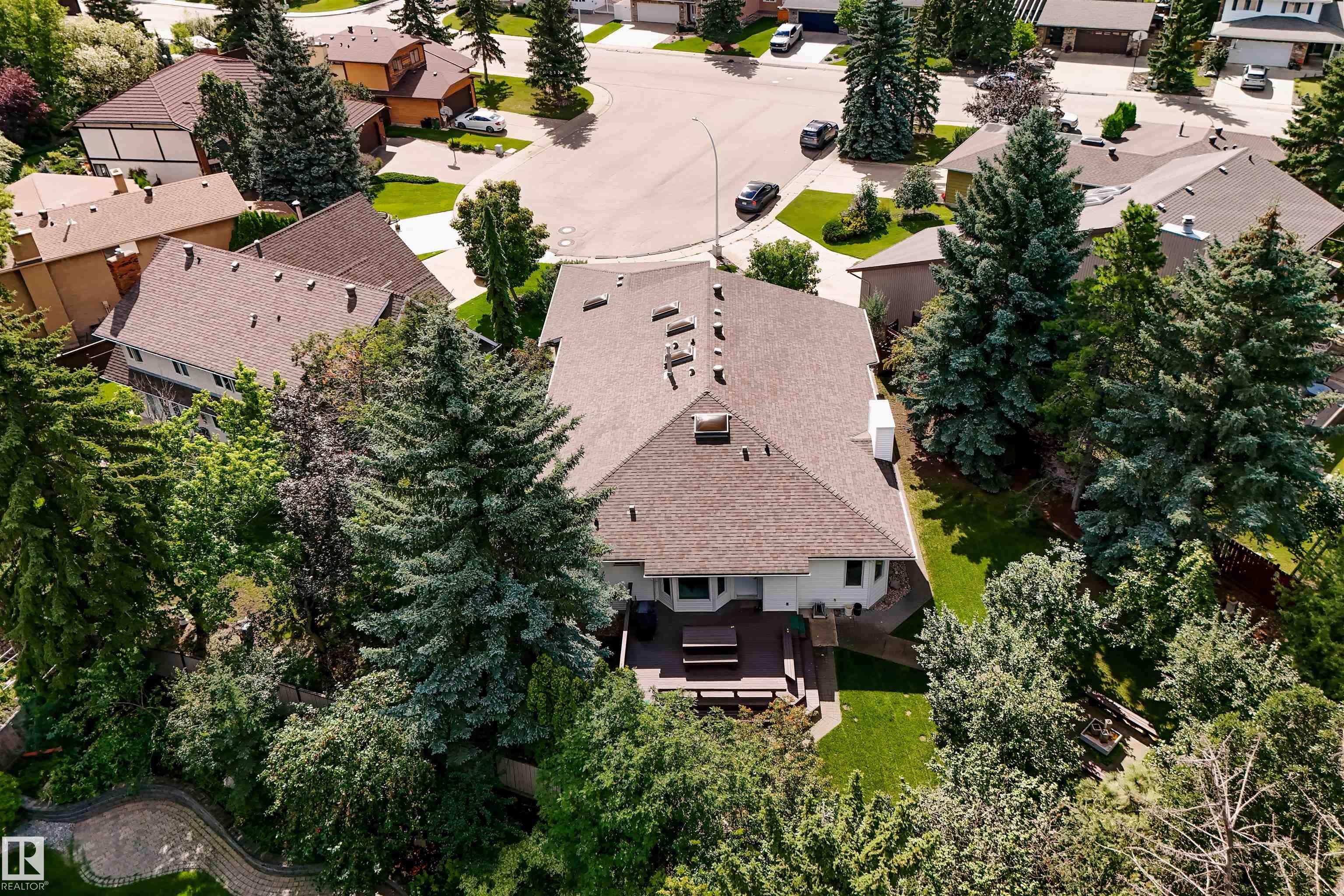 Photo 3 at 12412 28 Avenue NW, Blue Quill Estates, Edmonton
