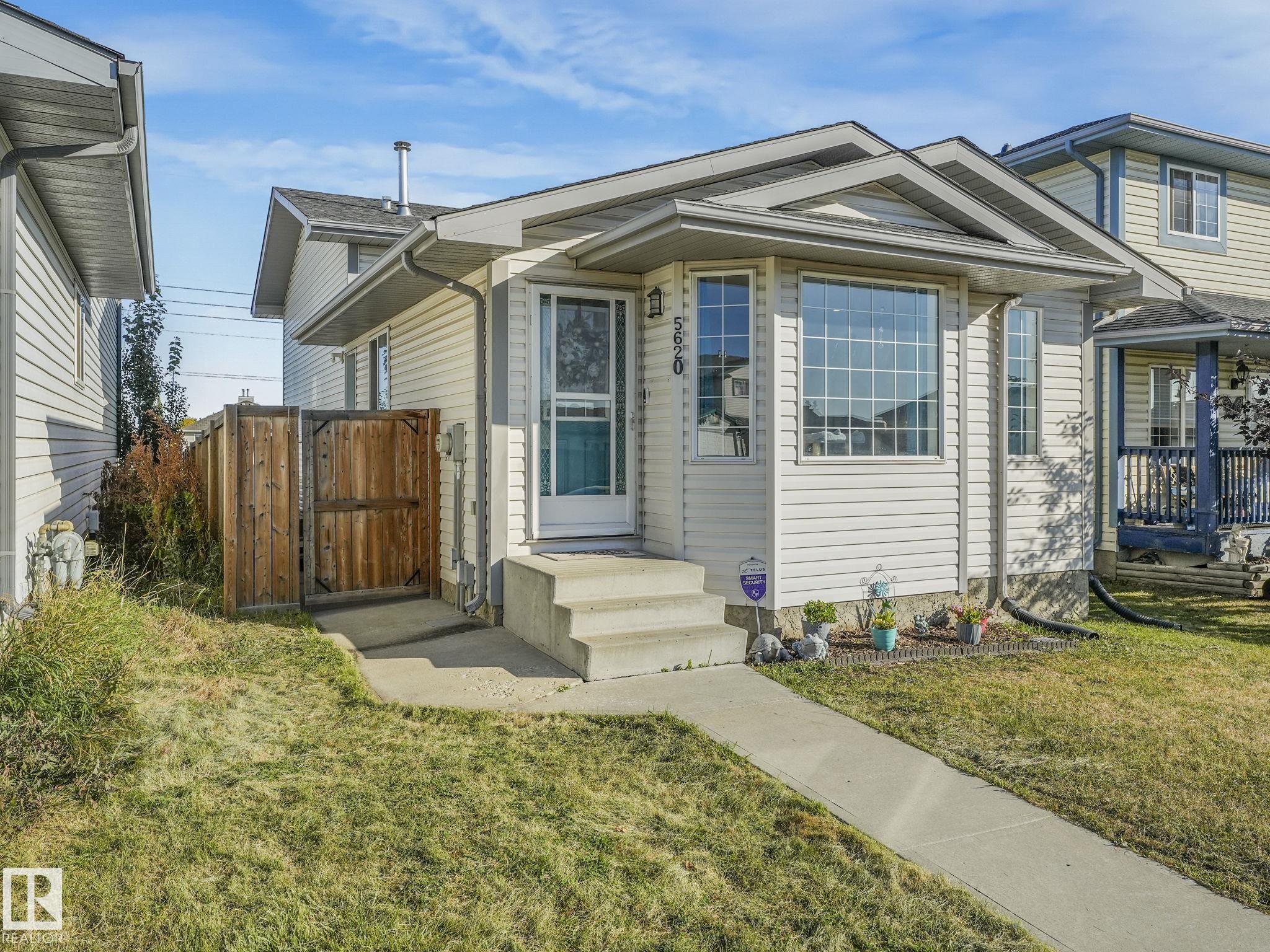 5620 162a Avenue NW, Hollick-Kenyon, Edmonton 