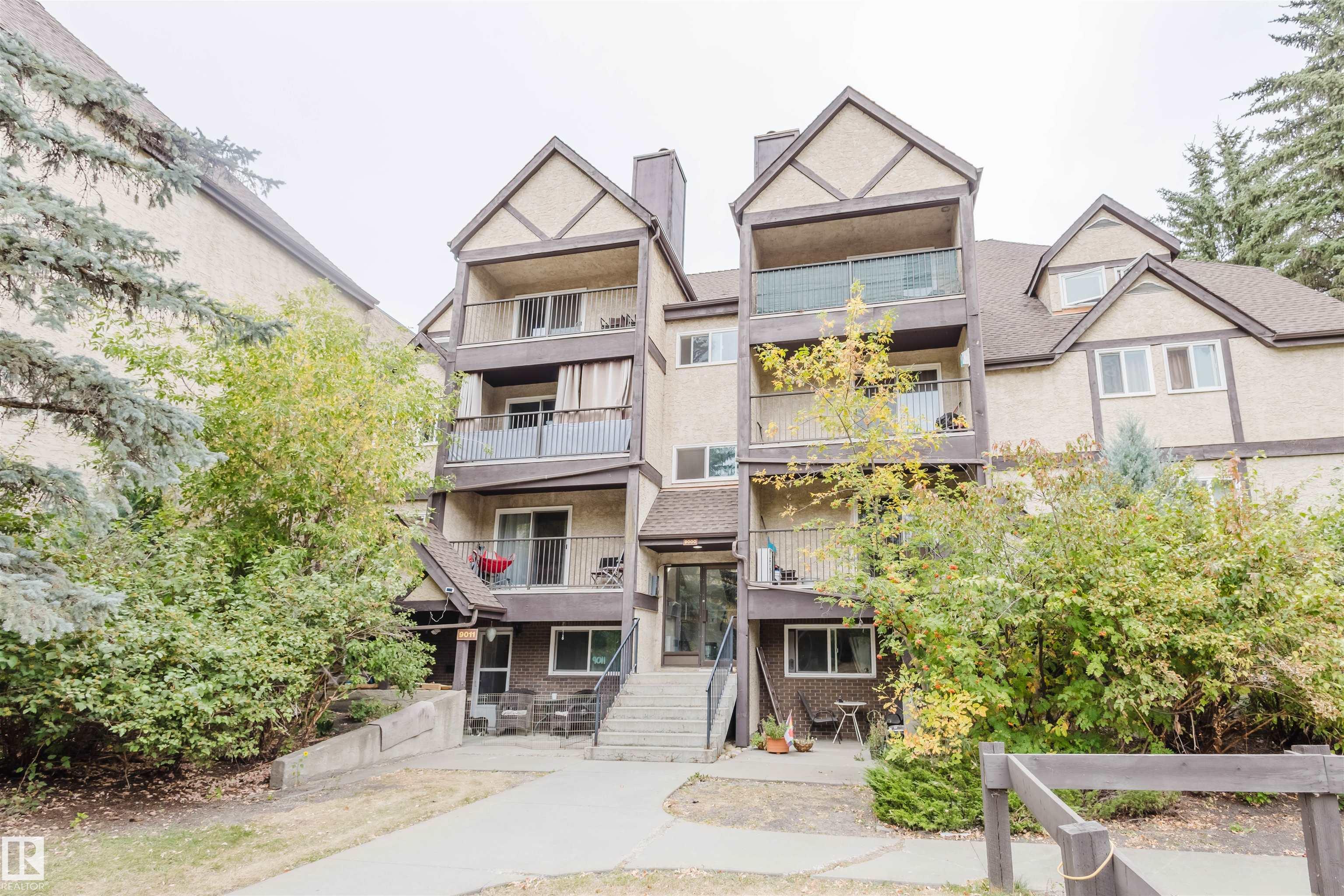 Photo 2 at 9044 Tudor Glen, Grandin, St. Albert