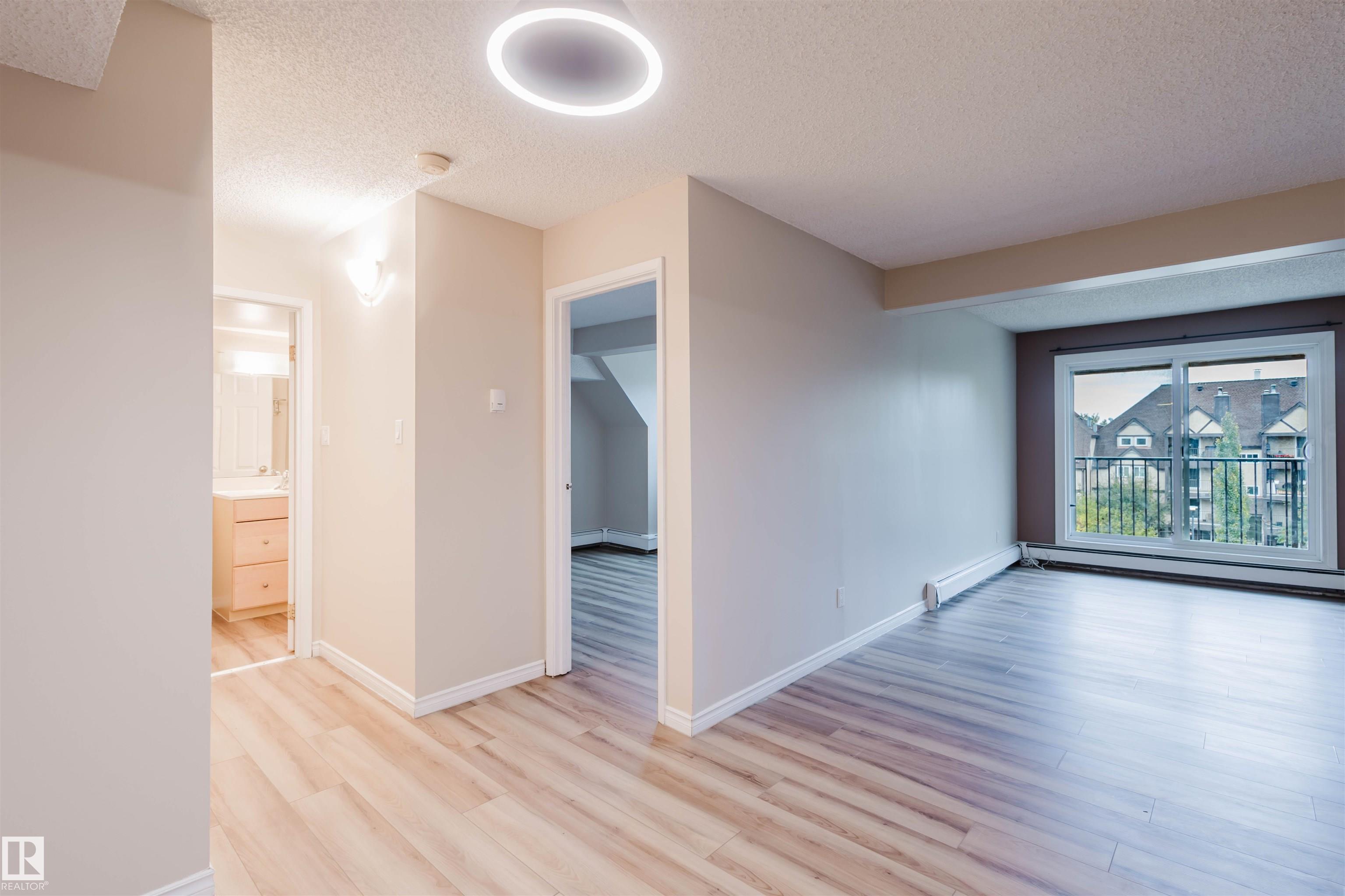 Photo 11 at 9044 Tudor Glen, Grandin, St. Albert