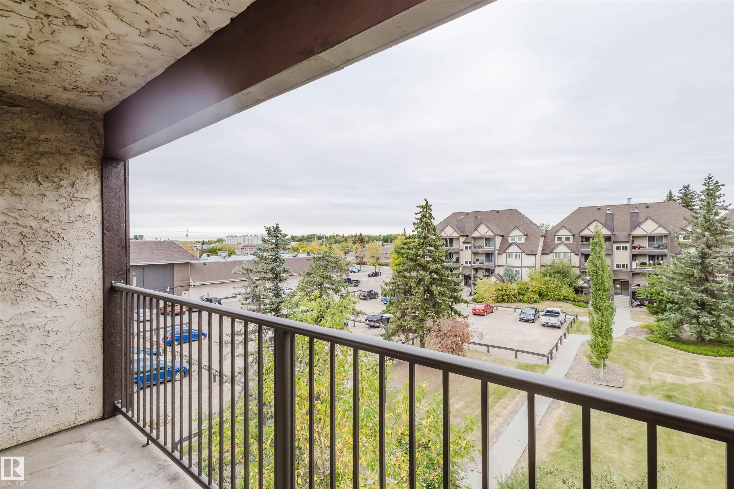 Photo 23 at 9044 Tudor Glen, Grandin, St. Albert