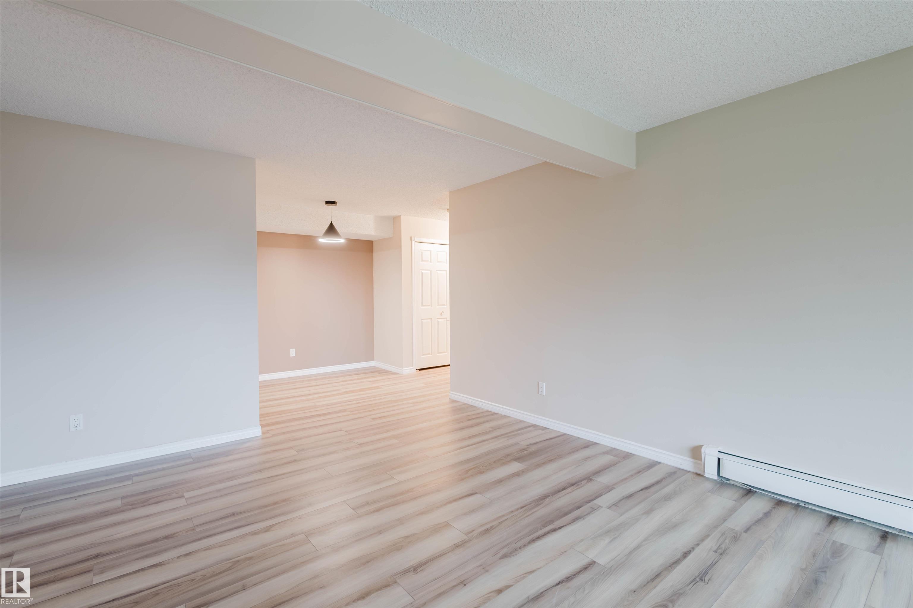 Photo 8 at 9044 Tudor Glen, Grandin, St. Albert