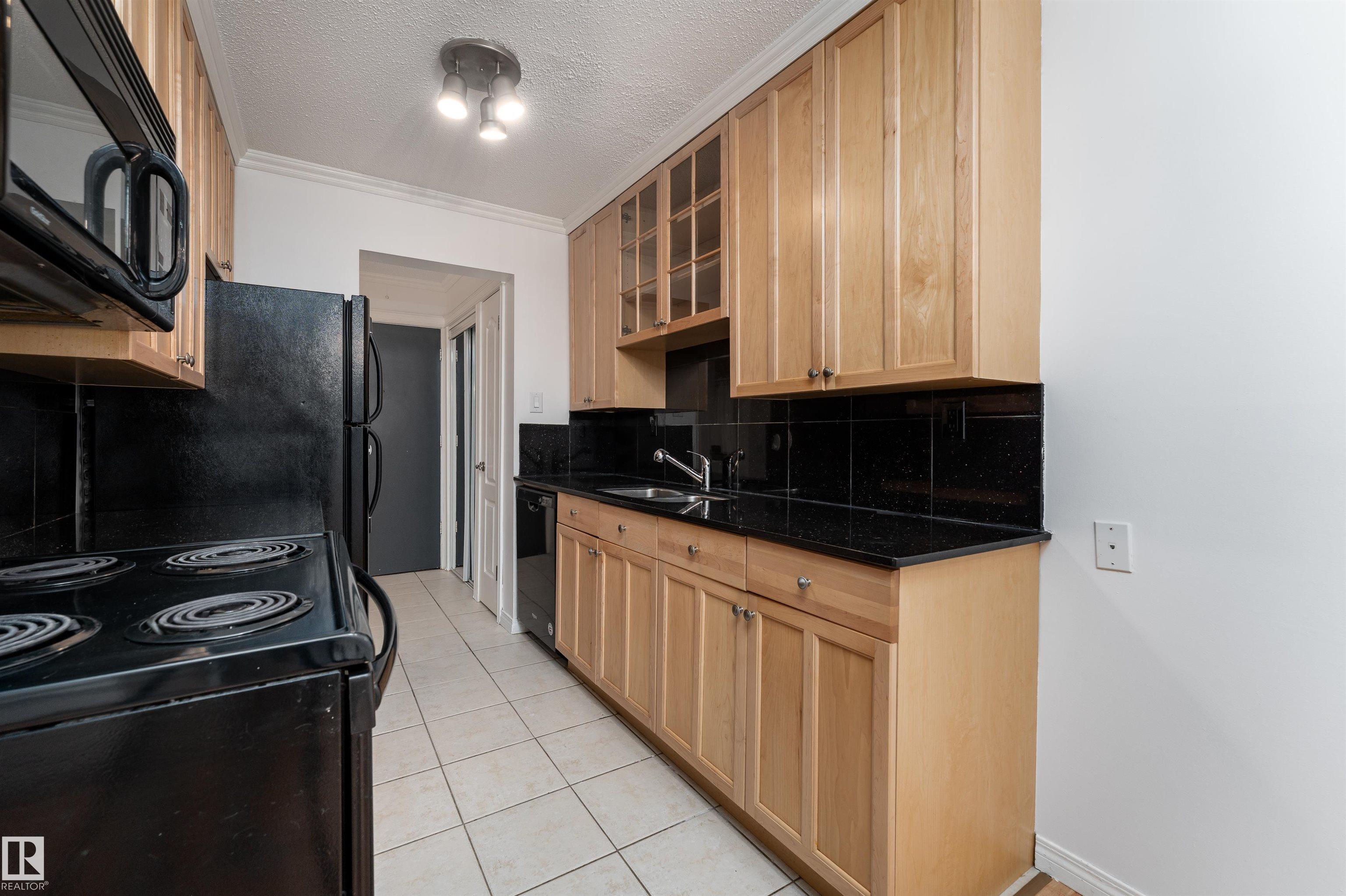 Photo 11 at 101 - 9925 83 Avenue NW, Strathcona, Edmonton