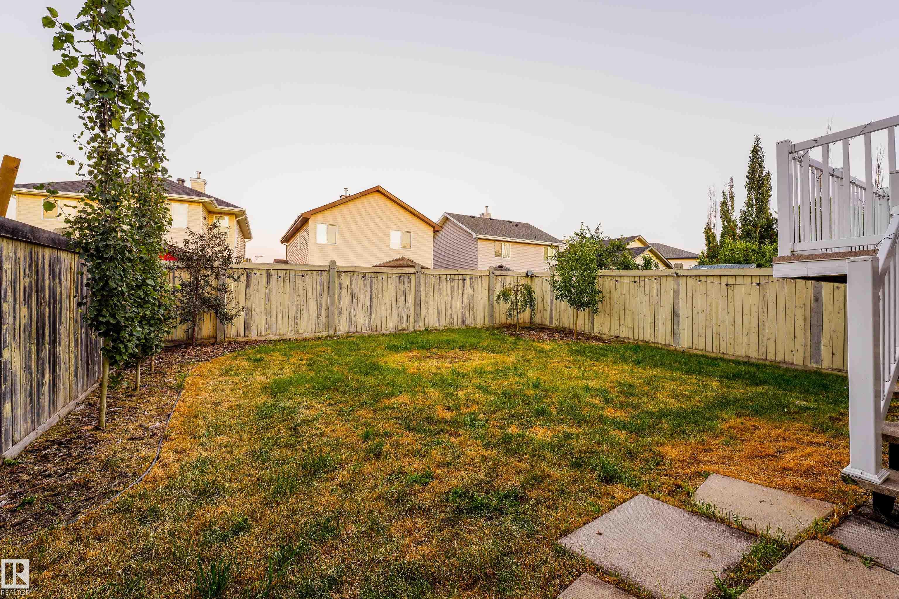 Photo 3 at 409 84 Street SW, Ellerslie, Edmonton