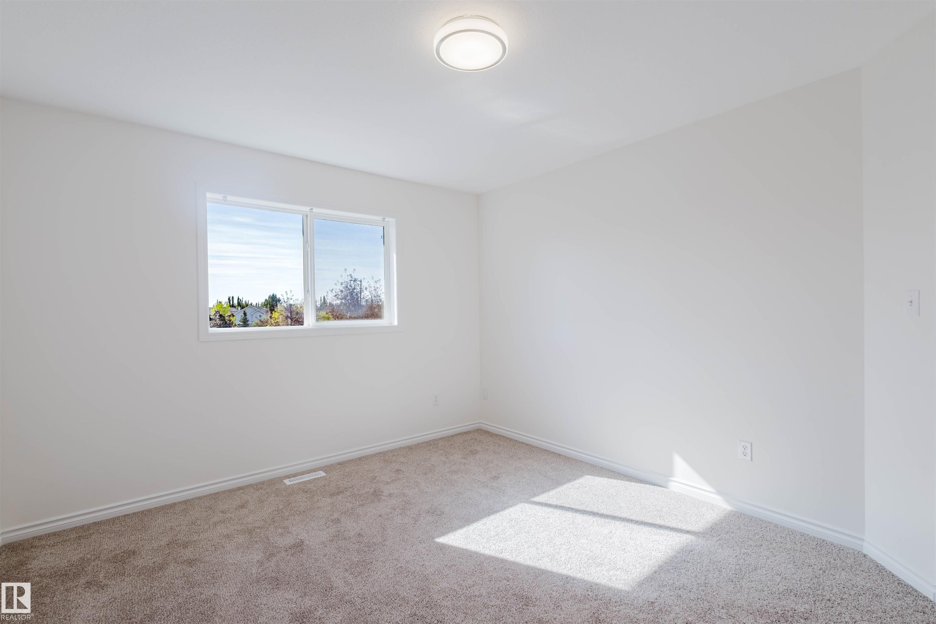 Photo 31 at 135 Rue Marquet, Montalet, Beaumont