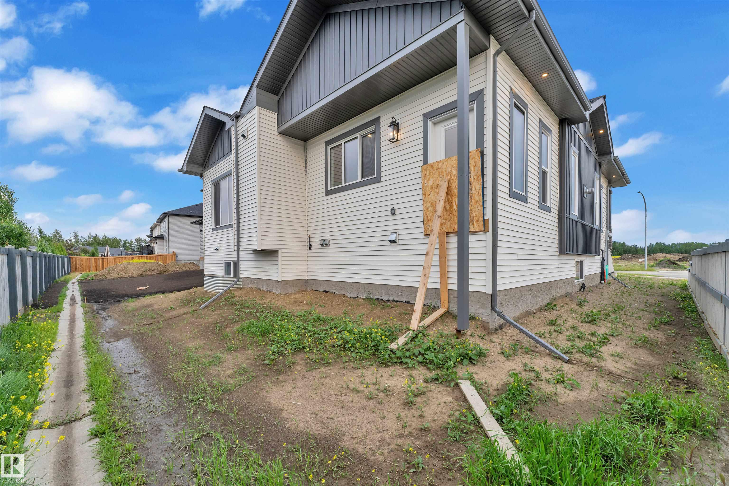 Photo 38 at 30 Avonlea Way, Jesperdale, Spruce Grove