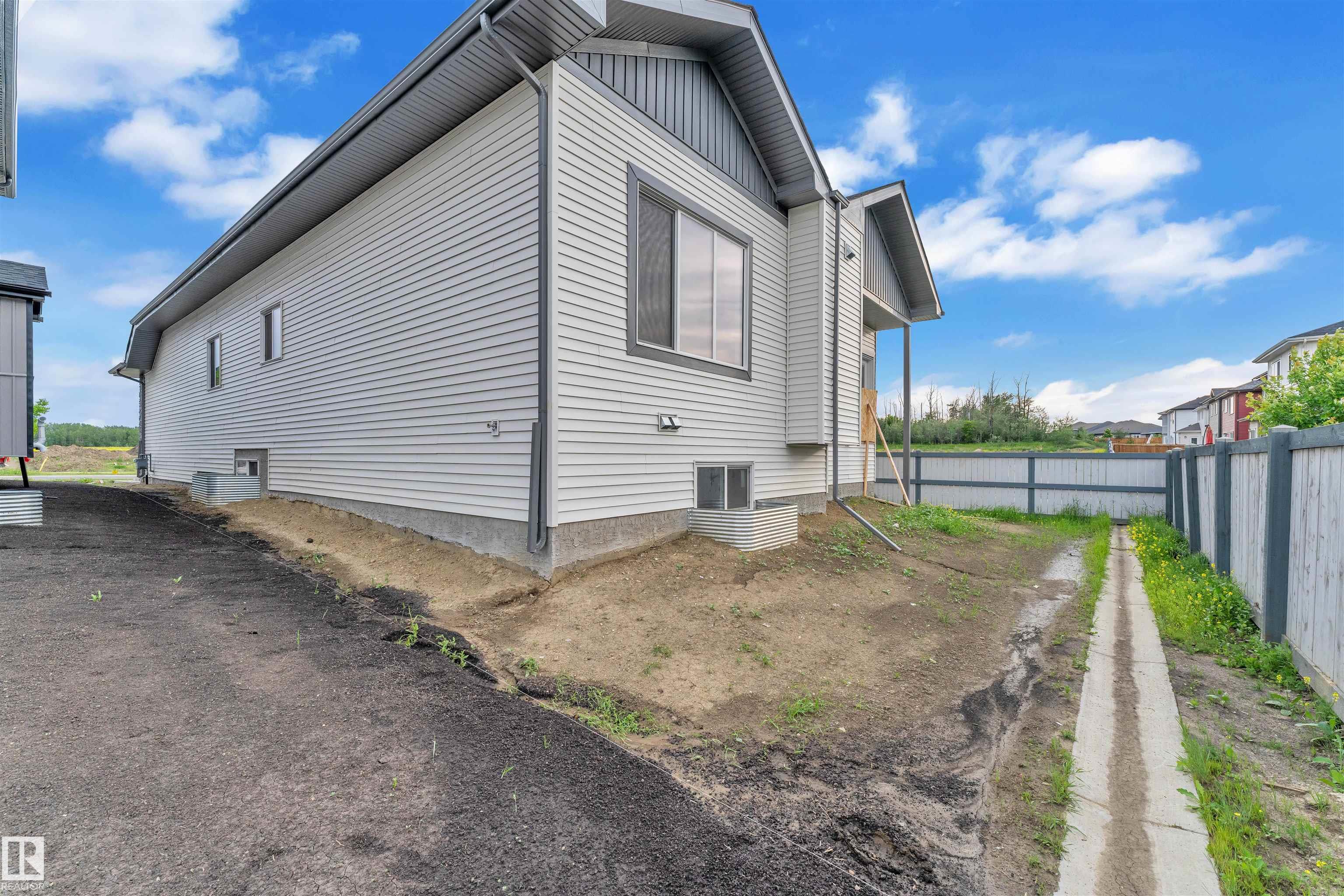 Photo 39 at 30 Avonlea Way, Jesperdale, Spruce Grove