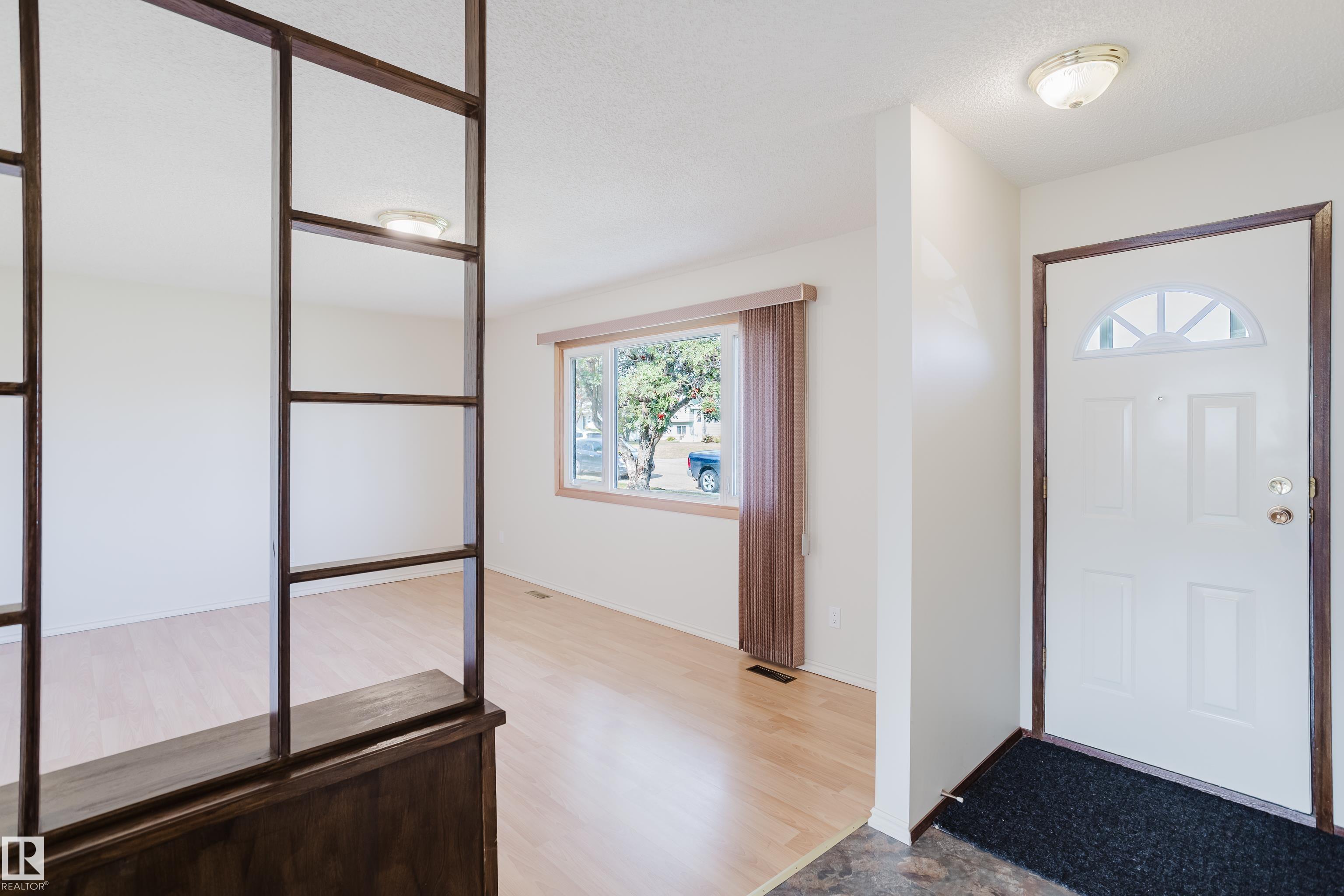 Photo 2 at 75 Westview Crescent, Woodhaven, Spruce Grove