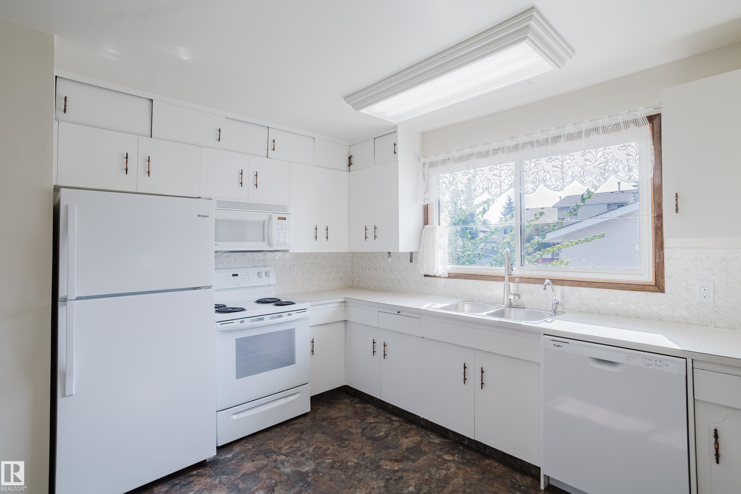 Photo 6 at 75 Westview Crescent, Woodhaven, Spruce Grove