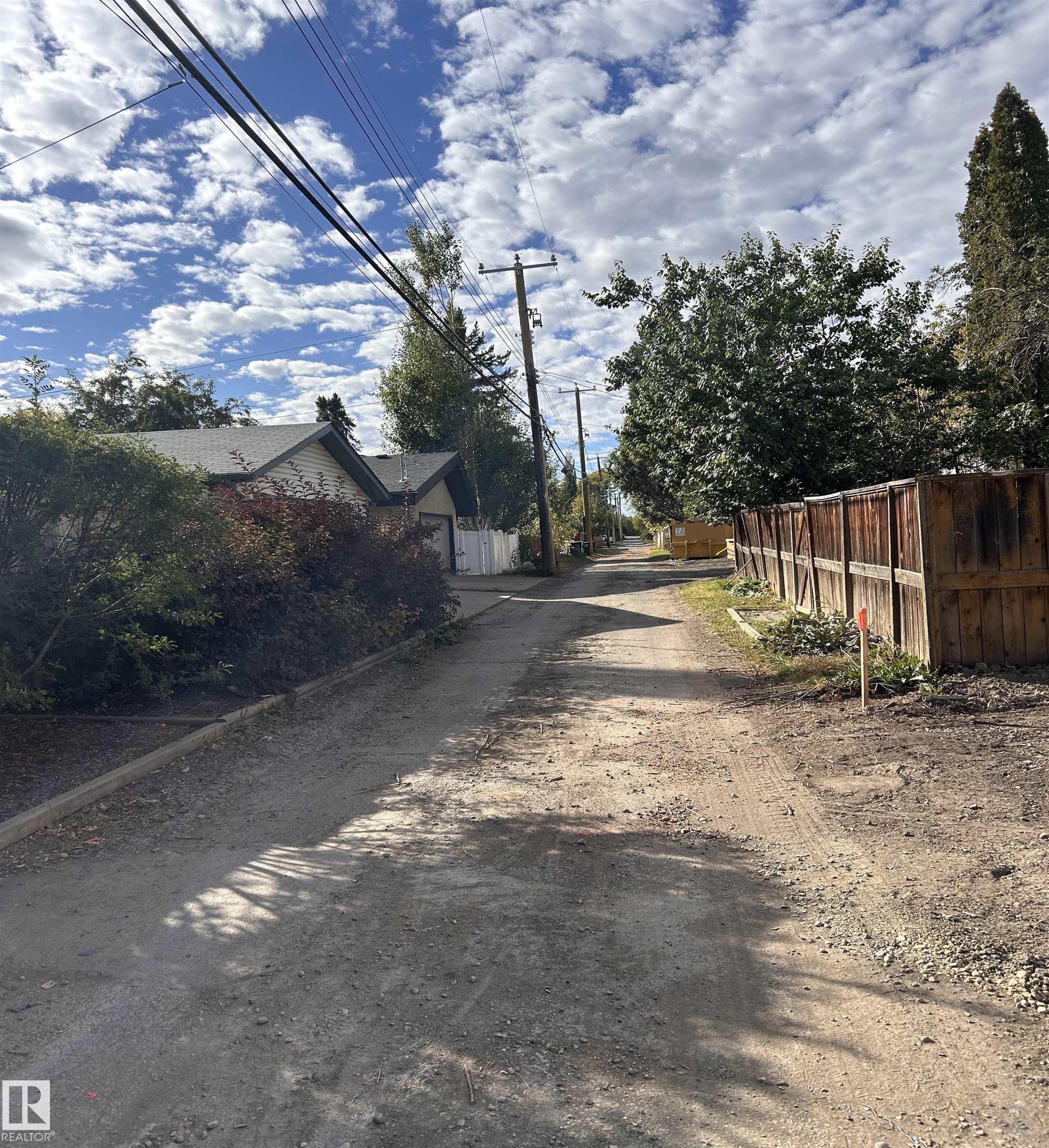 Photo 12 at 11613 79 Avenue NW, Belgravia, Edmonton