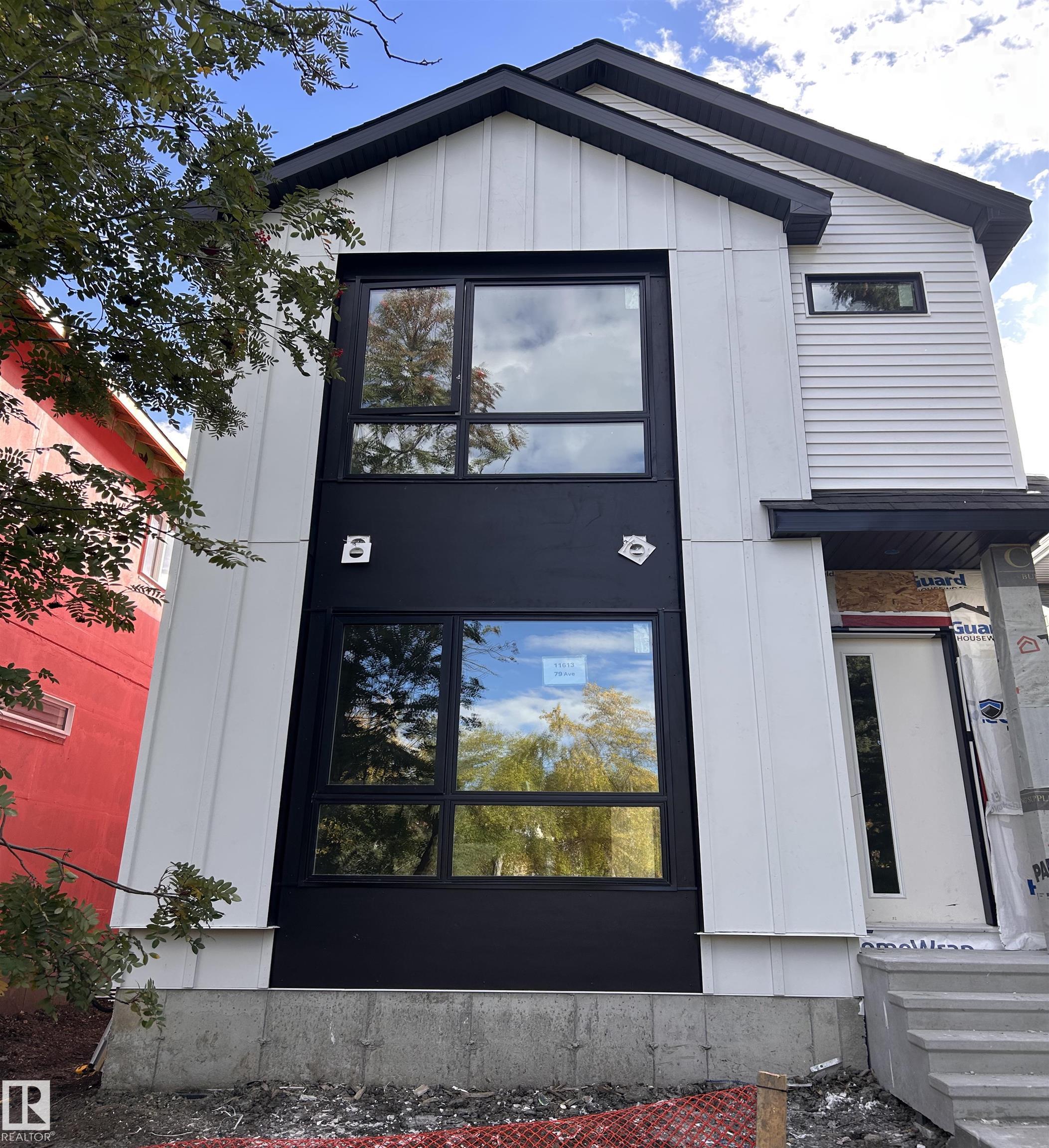 Photo 14 at 11613 79 Avenue NW, Belgravia, Edmonton