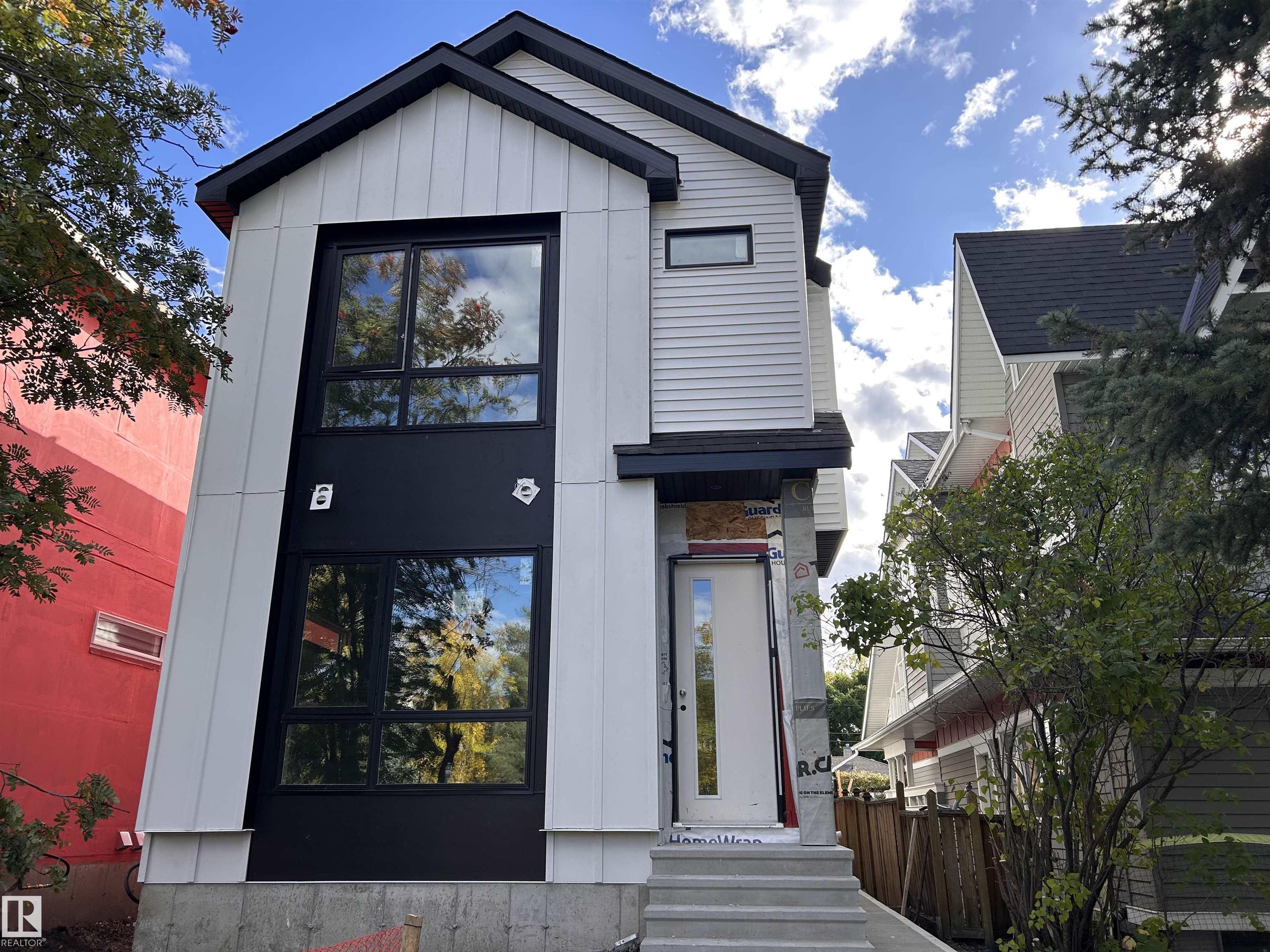Photo 15 at 11613 79 Avenue NW, Belgravia, Edmonton
