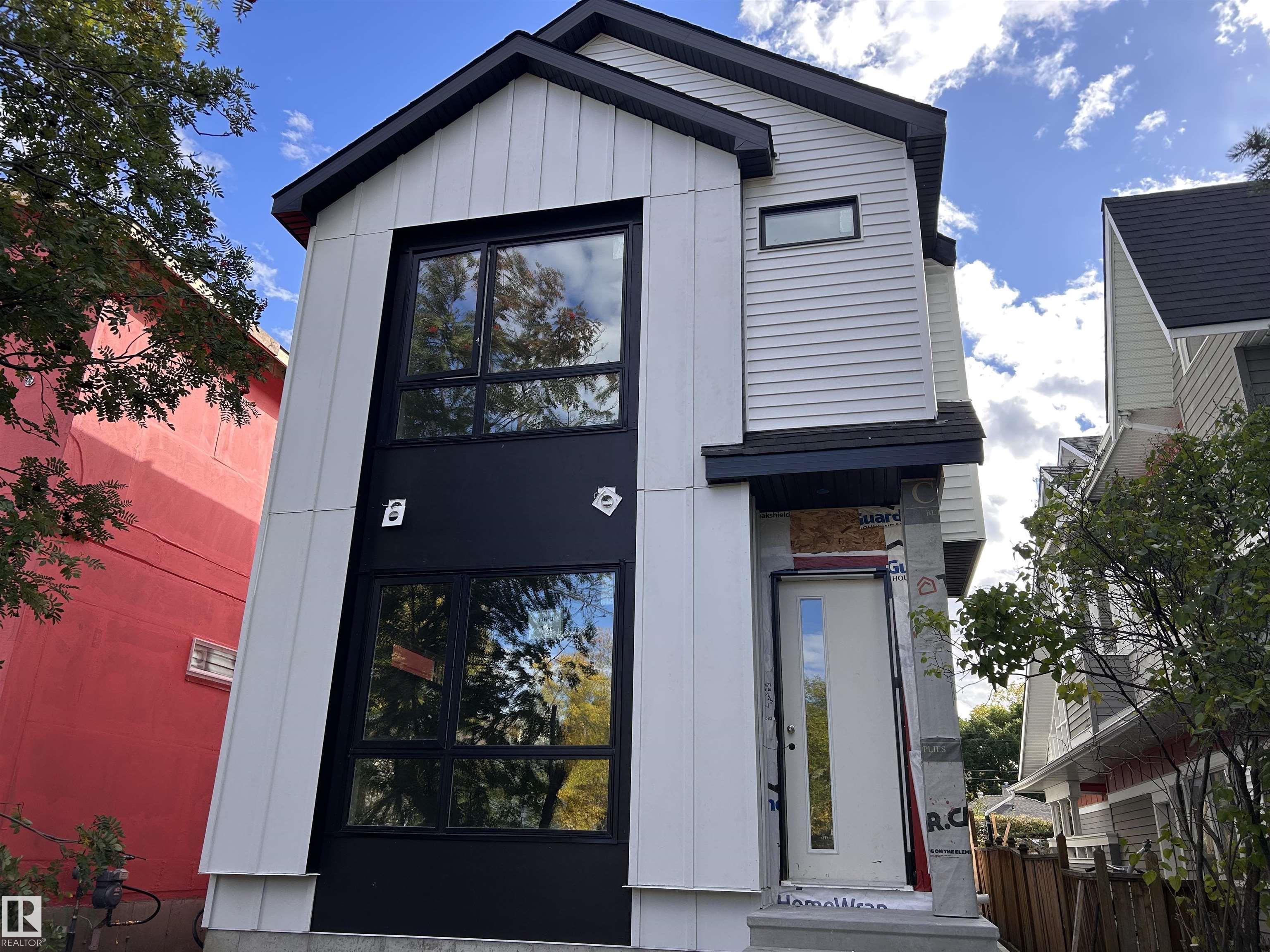 Photo 16 at 11613 79 Avenue NW, Belgravia, Edmonton