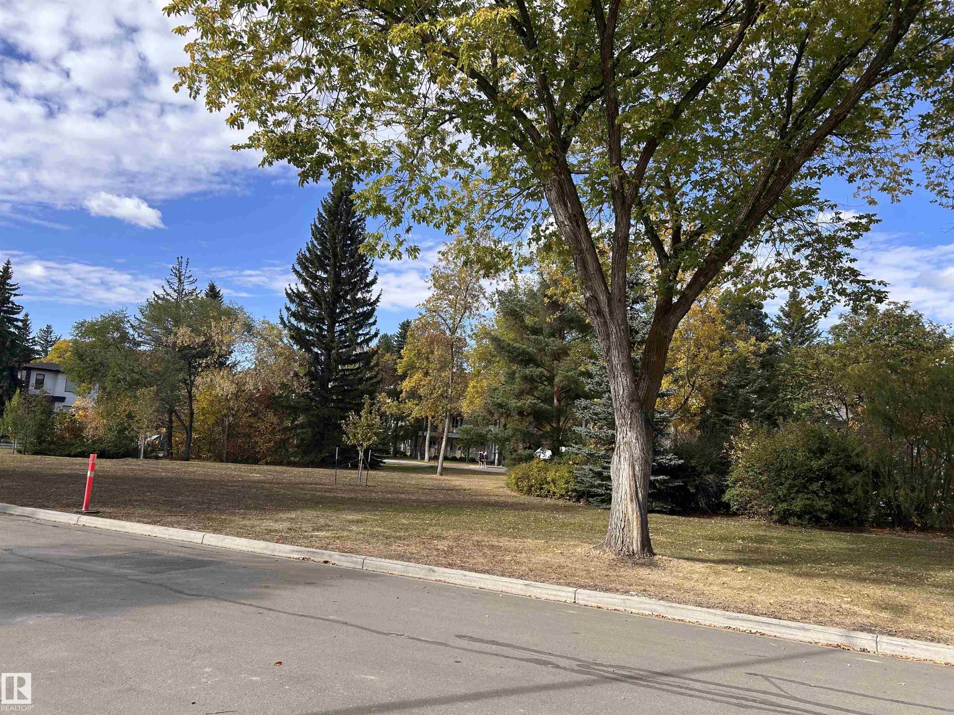 Photo 20 at 11613 79 Avenue NW, Belgravia, Edmonton