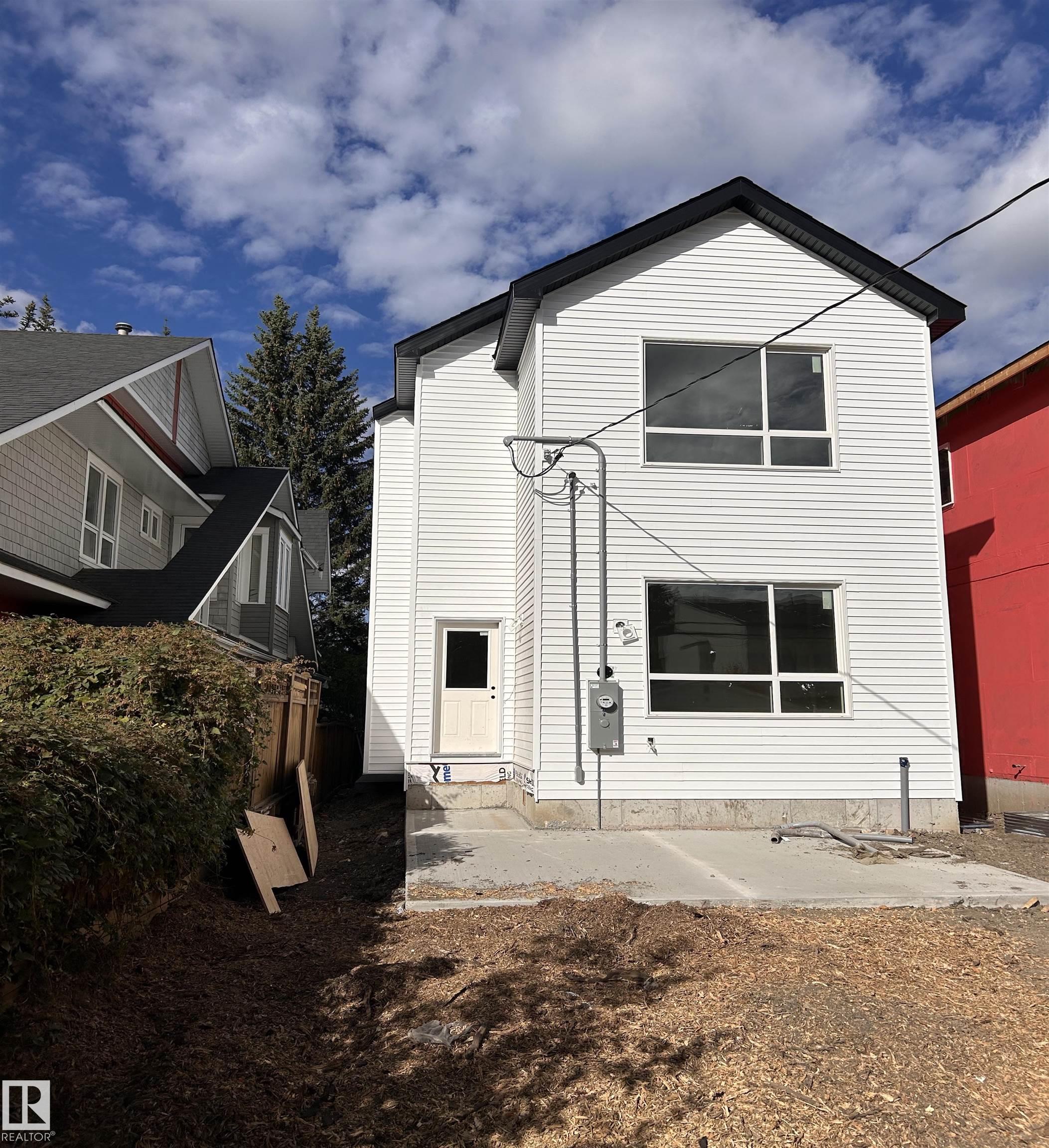 Photo 6 at 11613 79 Avenue NW, Belgravia, Edmonton