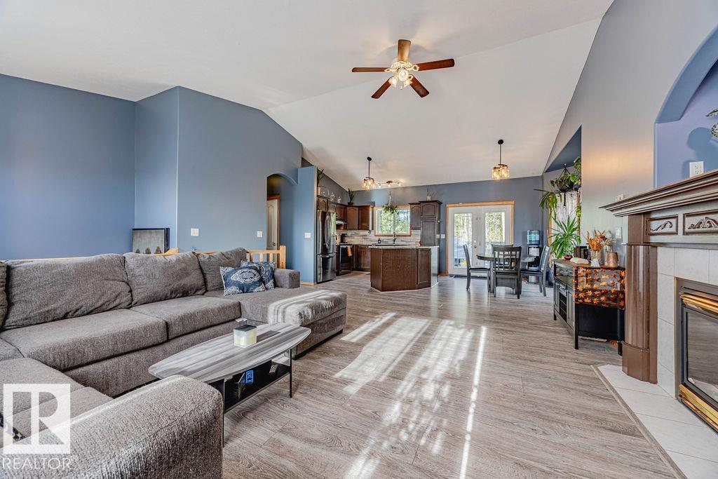 Photo 15 at 112 - 53319 Rge Road 14, Glory Lake Park, Rural Parkland County