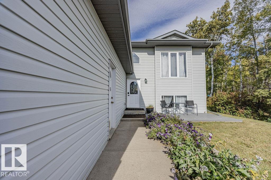 Photo 3 at 112 - 53319 Rge Road 14, Glory Lake Park, Rural Parkland County