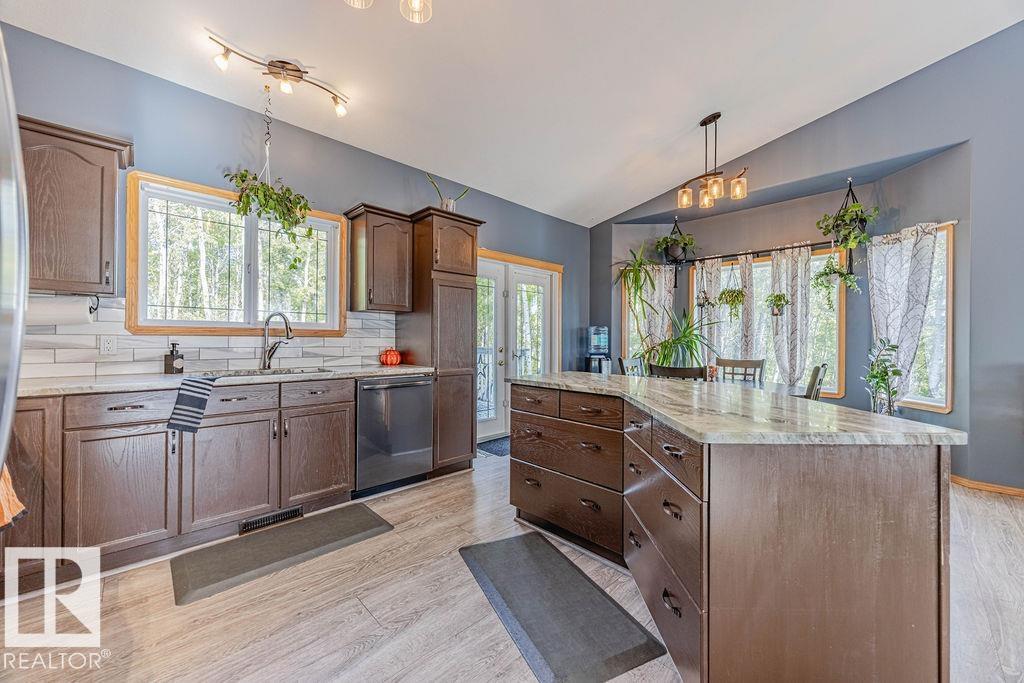 Photo 23 at 112 - 53319 Rge Road 14, Glory Lake Park, Rural Parkland County