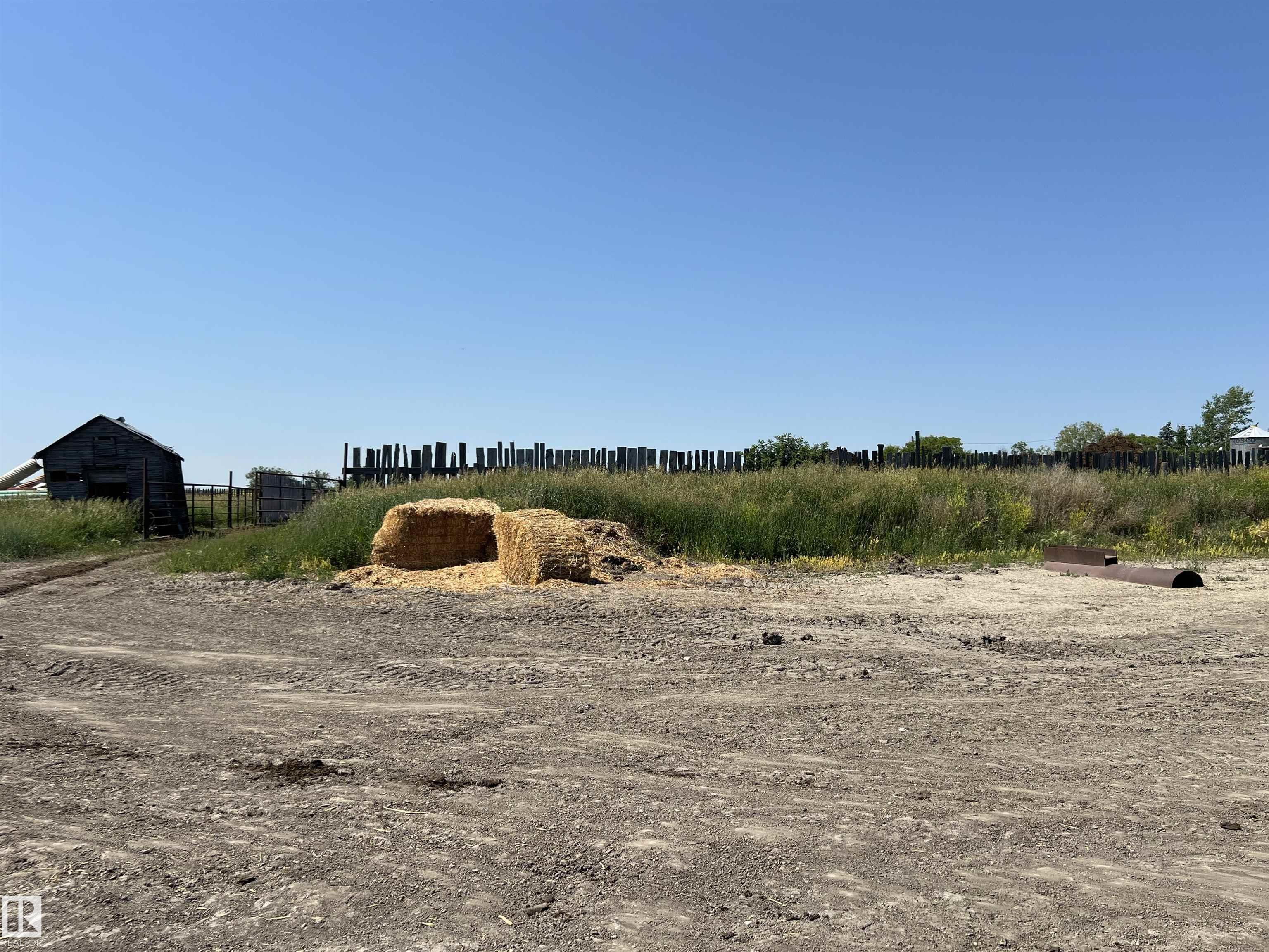 Photo 25 at 55107 Rge Rd 271, None, Rural Sturgeon County
