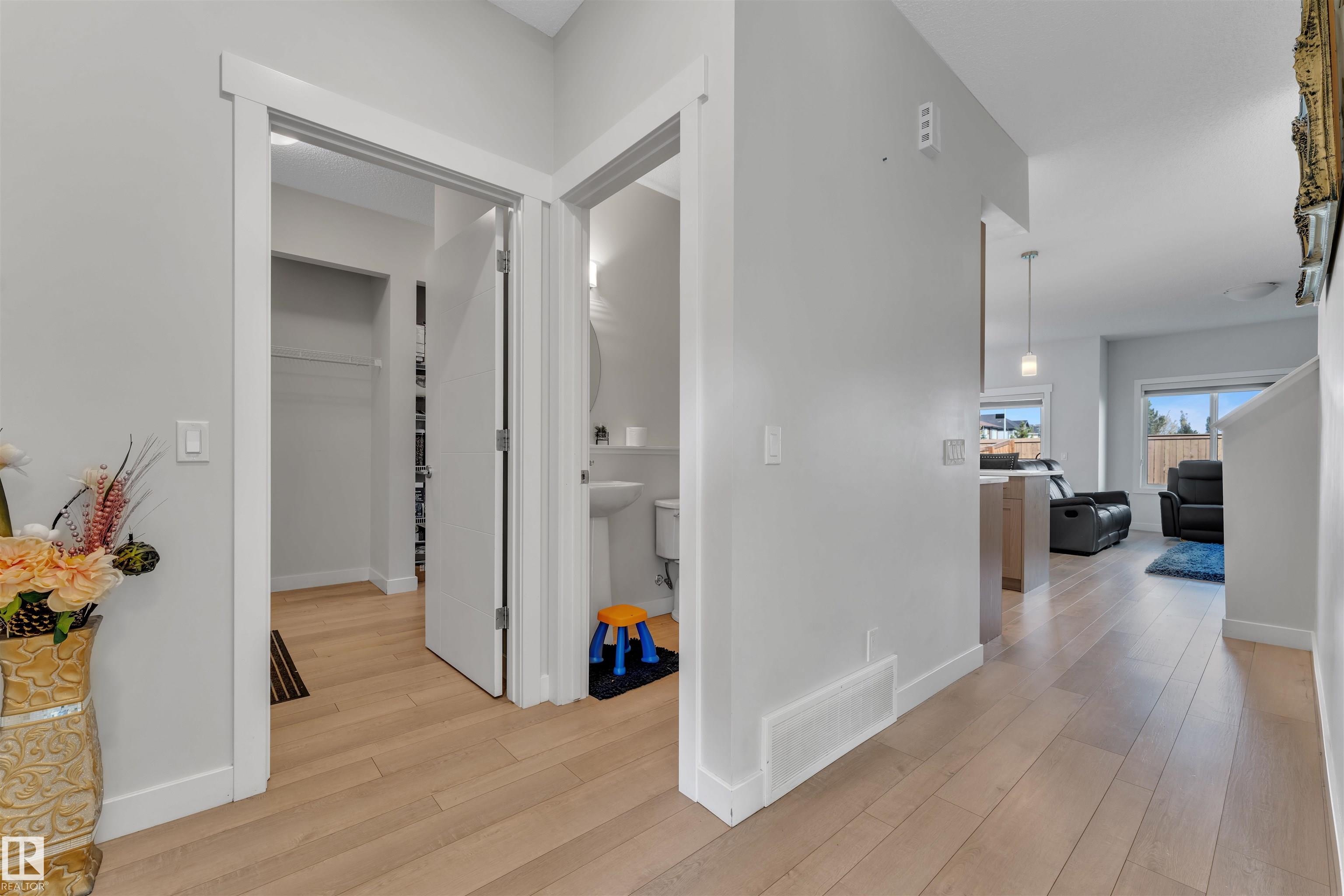 Photo 8 at 22812 96 Avenue NW, Secord, Edmonton